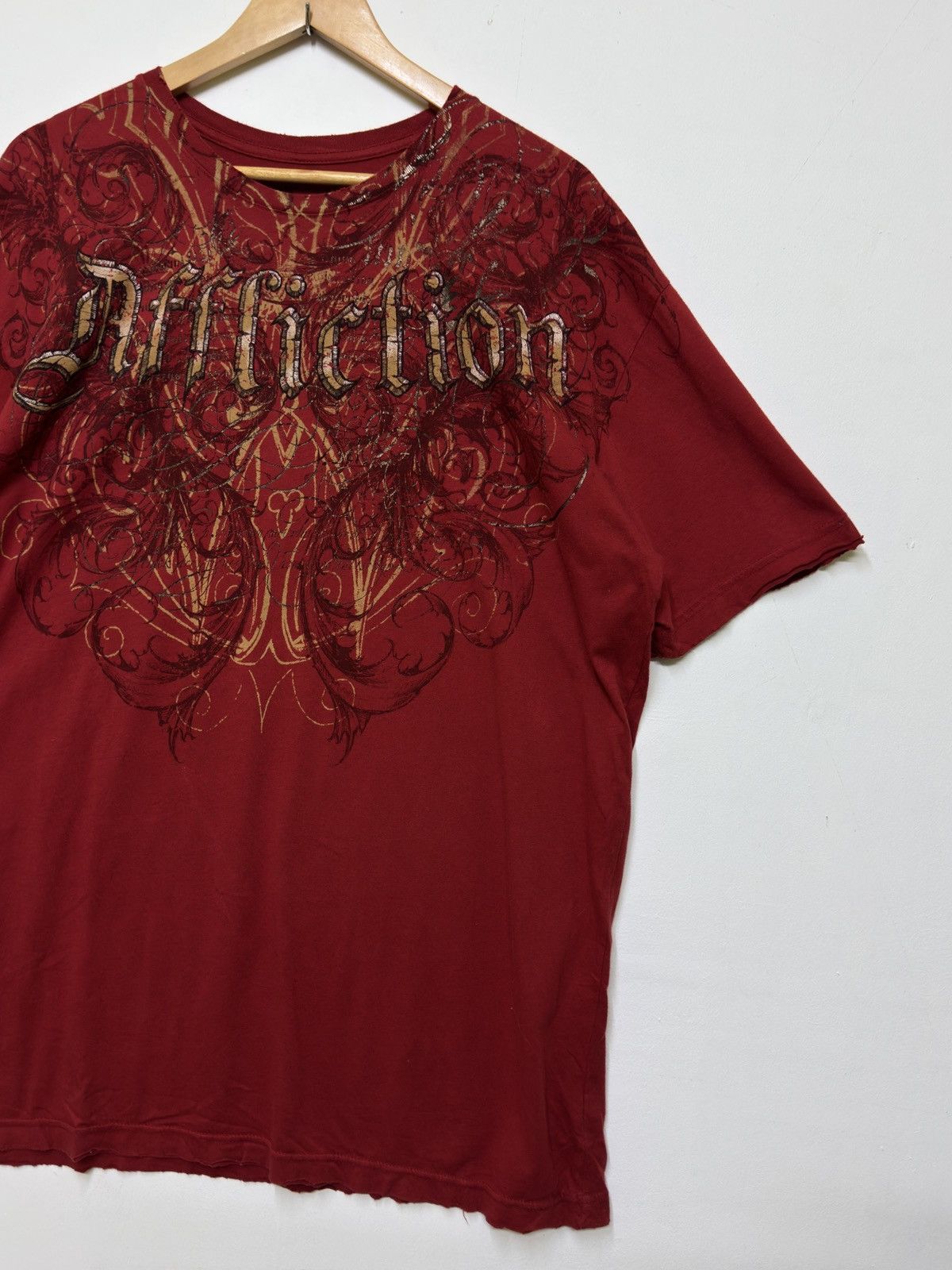Affliction Affliction Gothic Shield & Angel Wings Graphic Back Print Size US XL / EU 56 / 4 - 4 Thumbnail