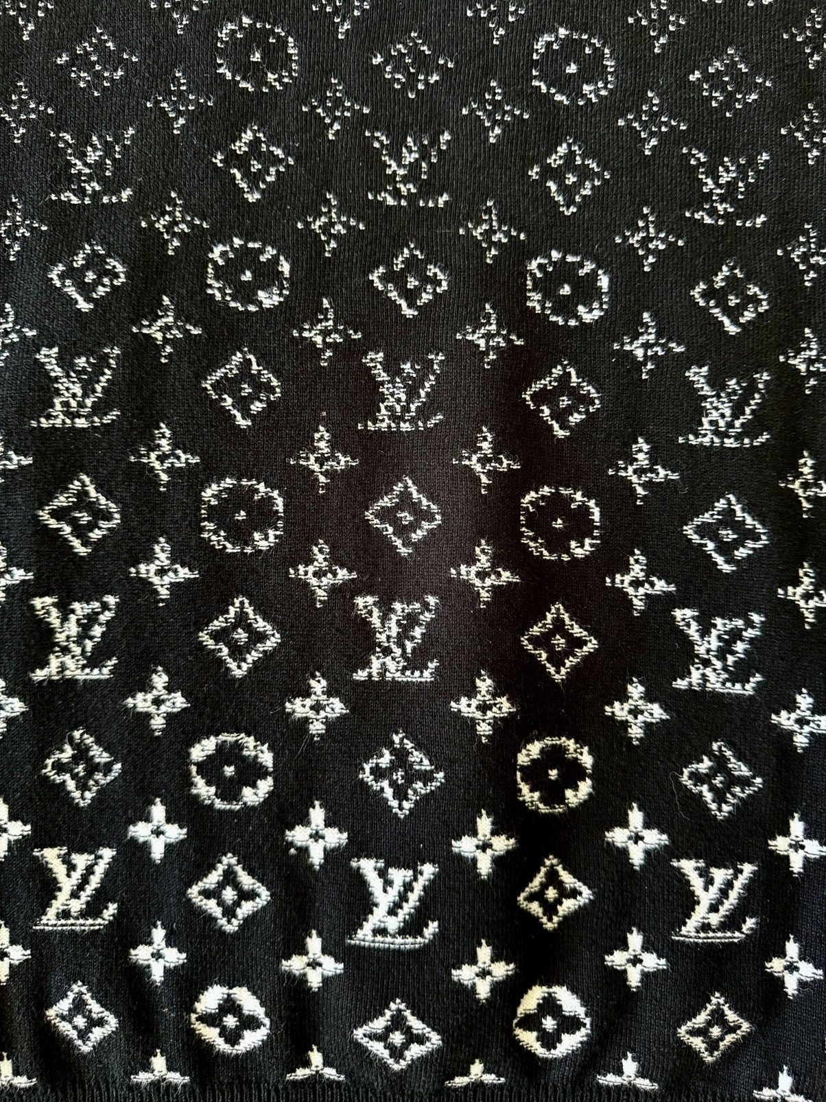Louis Vuitton Louis Vuitton - Virgil Abloh -AW22 Gradient Monogram Hoodie Size US M / EU 48-50 / 2 - 19 Thumbnail