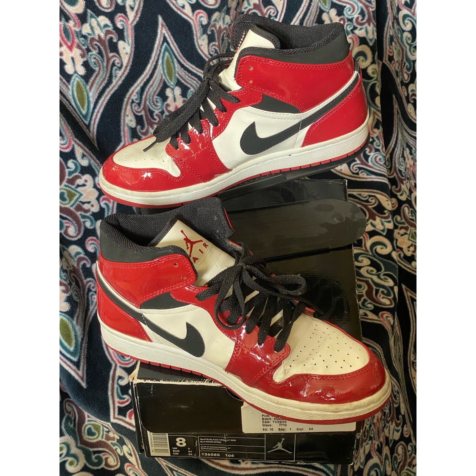 Nike Jordan 1 Retro Chicago Bulls Patent (2003) Size US 8 / EU 41 - 2 Thumbnail