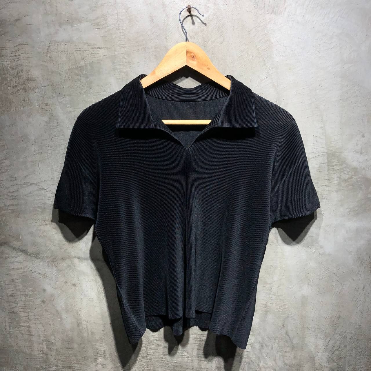 Pleats Please Issey Miyake Issey Miyake Pleats Please cropped Polo shirt Size M / US 6-8 / IT 42-44 - 2 Thumbnail
