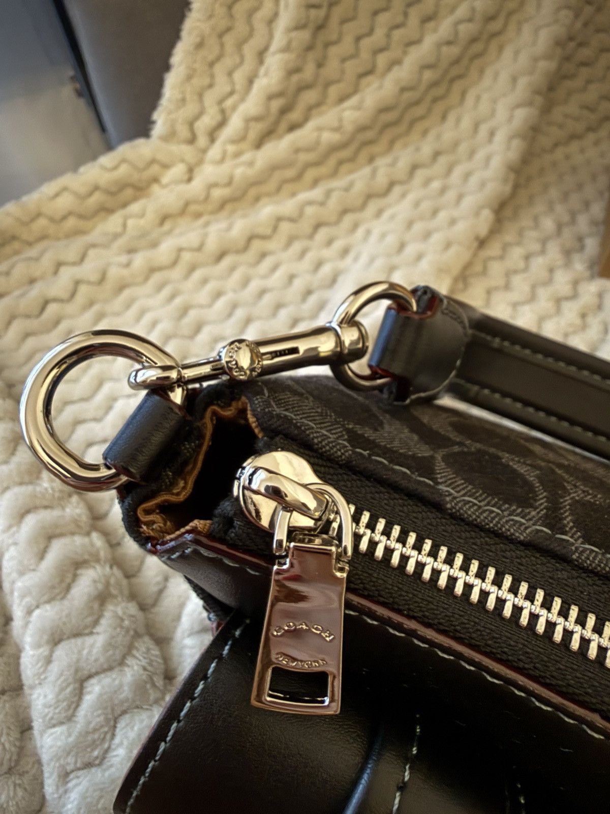 Coach Coach Ashton Baguette Size ONE SIZE - 3 Thumbnail