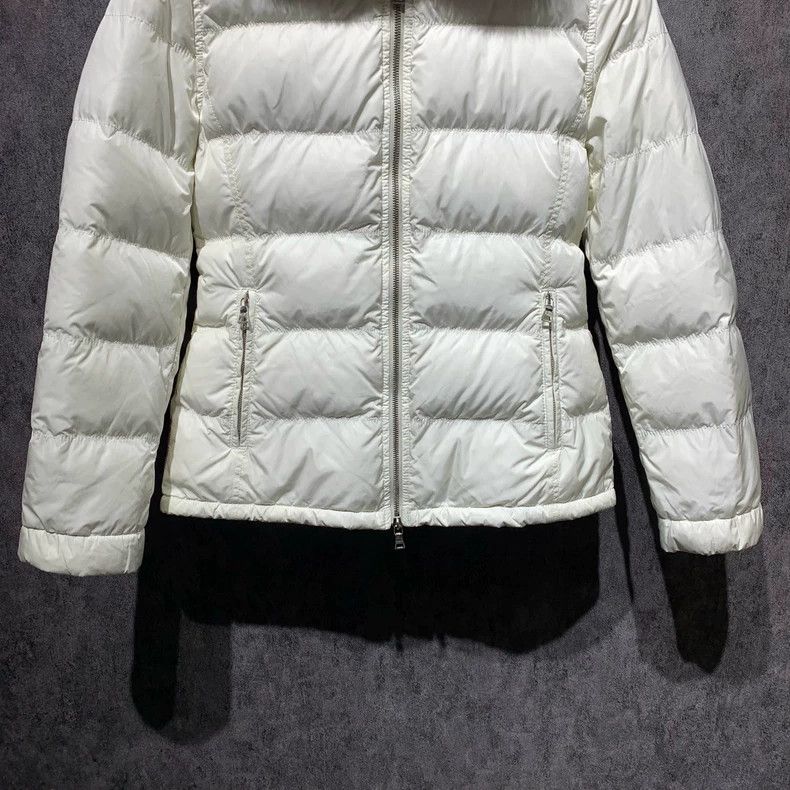 Prada Prada Pure white down jacket 2501-Nextarrow Size S / US 4 / IT 40 - 7 Thumbnail