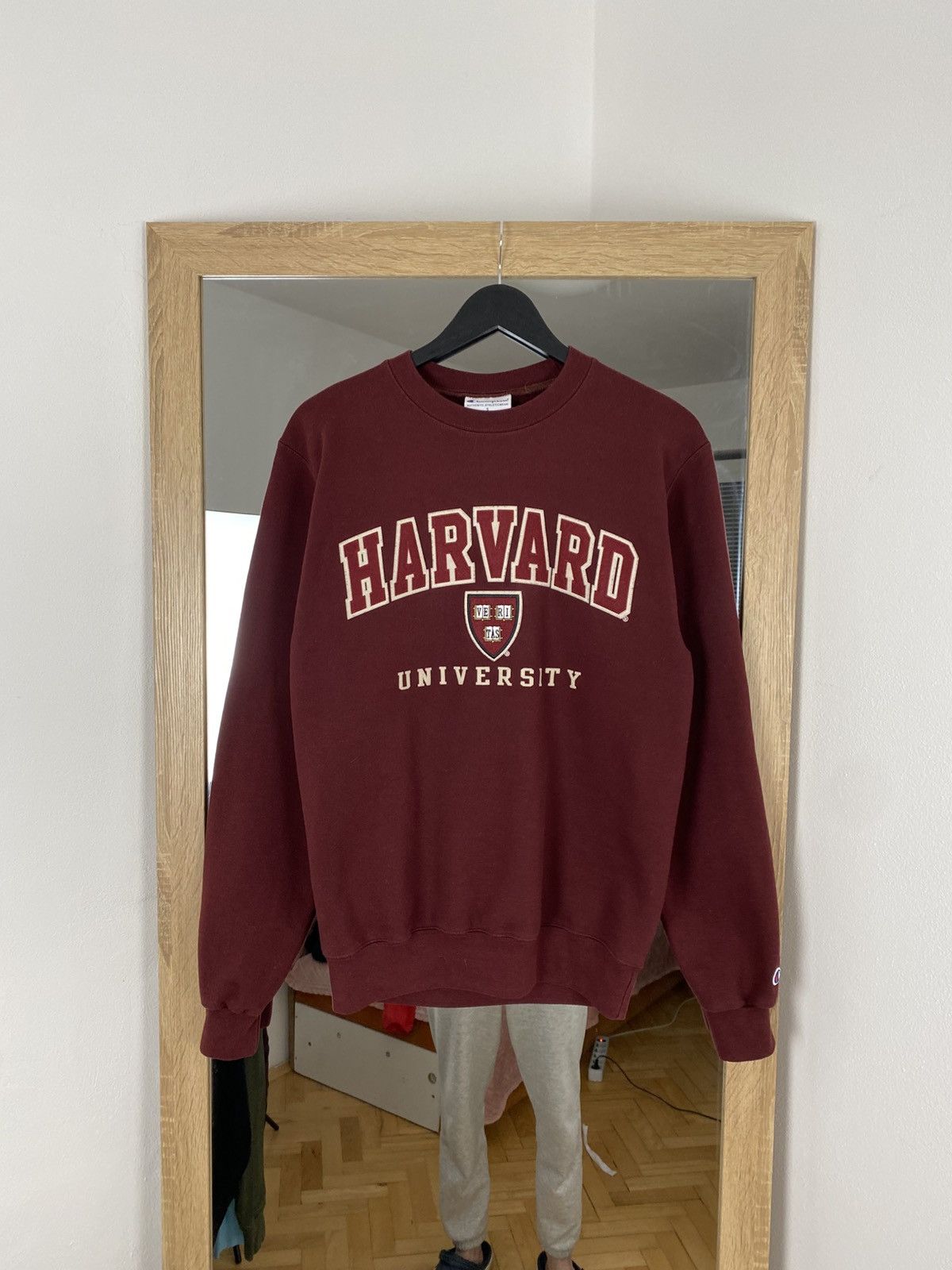 Champion harvard crewneck best sale