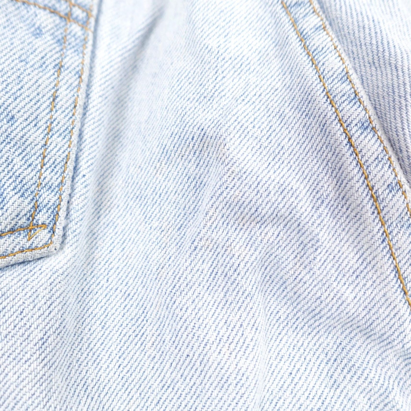 Levi's VINTAGE Levi's Jeans Mens 33x32 Blue Denim 550 Orange Tab Relaxed Fit Tapered 90s Size US 33 - 7 Thumbnail