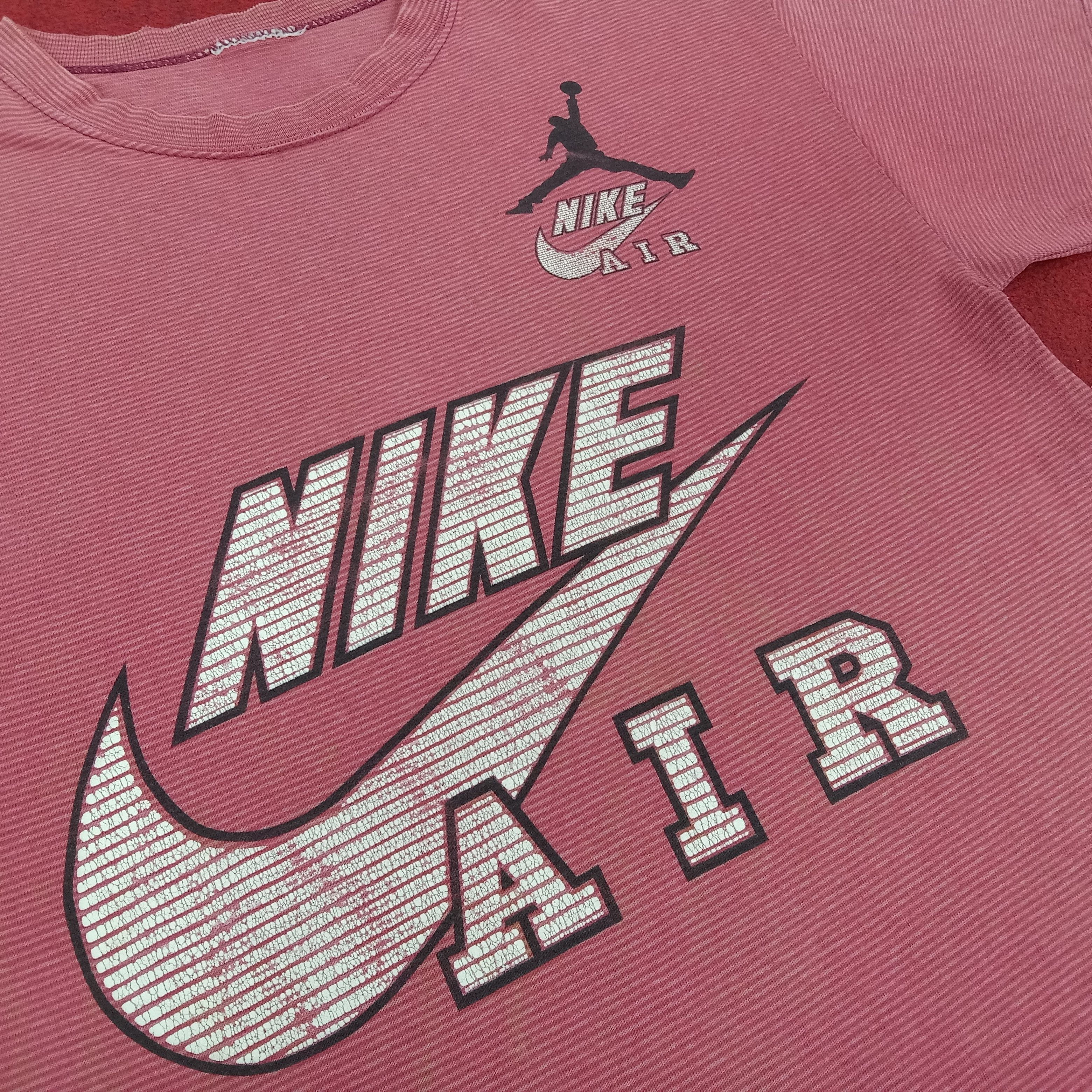 Nike × Vintage Nike Sportswear Streetwear Style Center Big Logo Tshirt Size US M / EU 48-50 / 2 - 2 Thumbnail