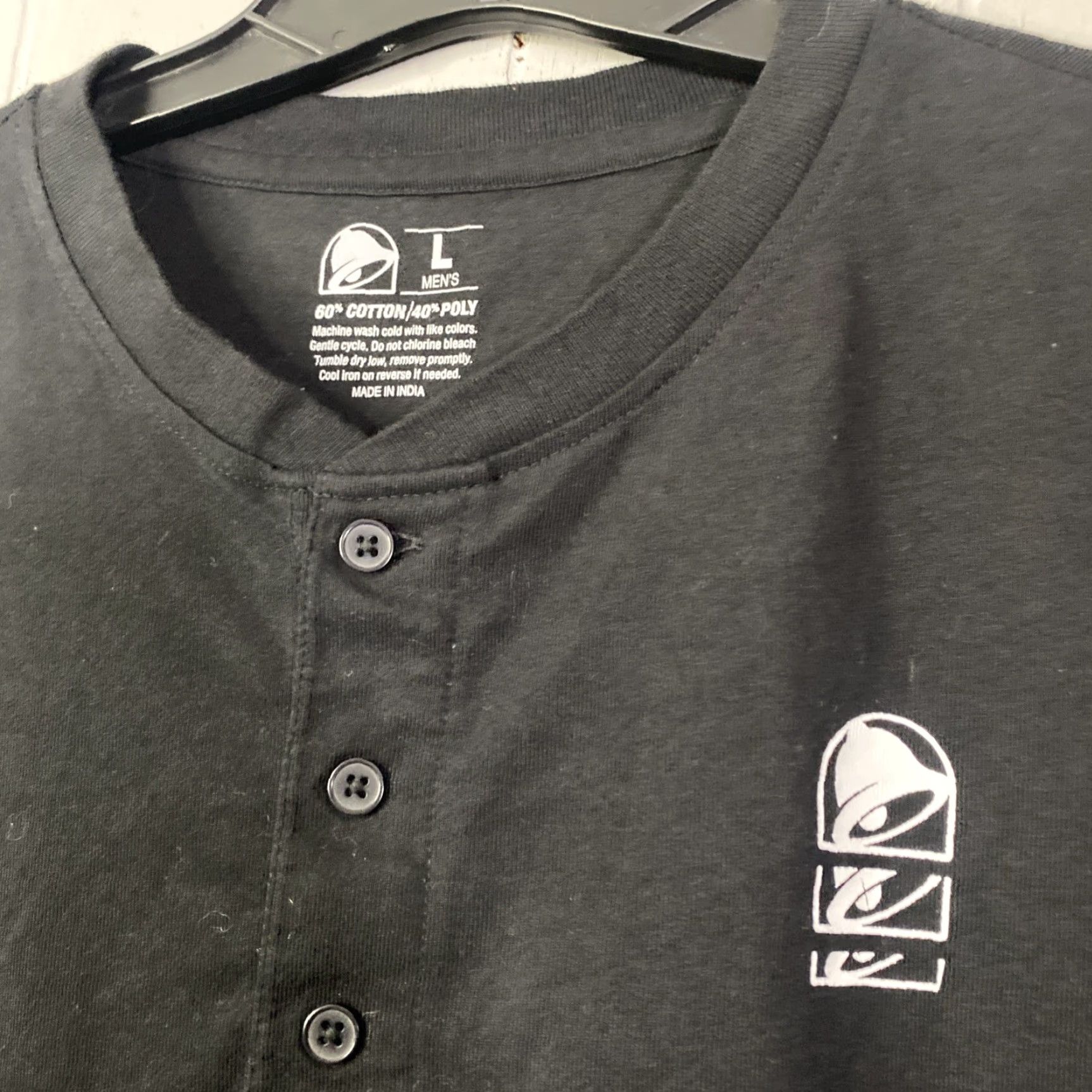 Bell VINTAGE Taco Bell Employee T Shirt Henley Double-Sided Black L Mens Short Sleeve Adult Large Belle 23x28 Size US L / EU 52-54 / 3 - 2 Thumbnail