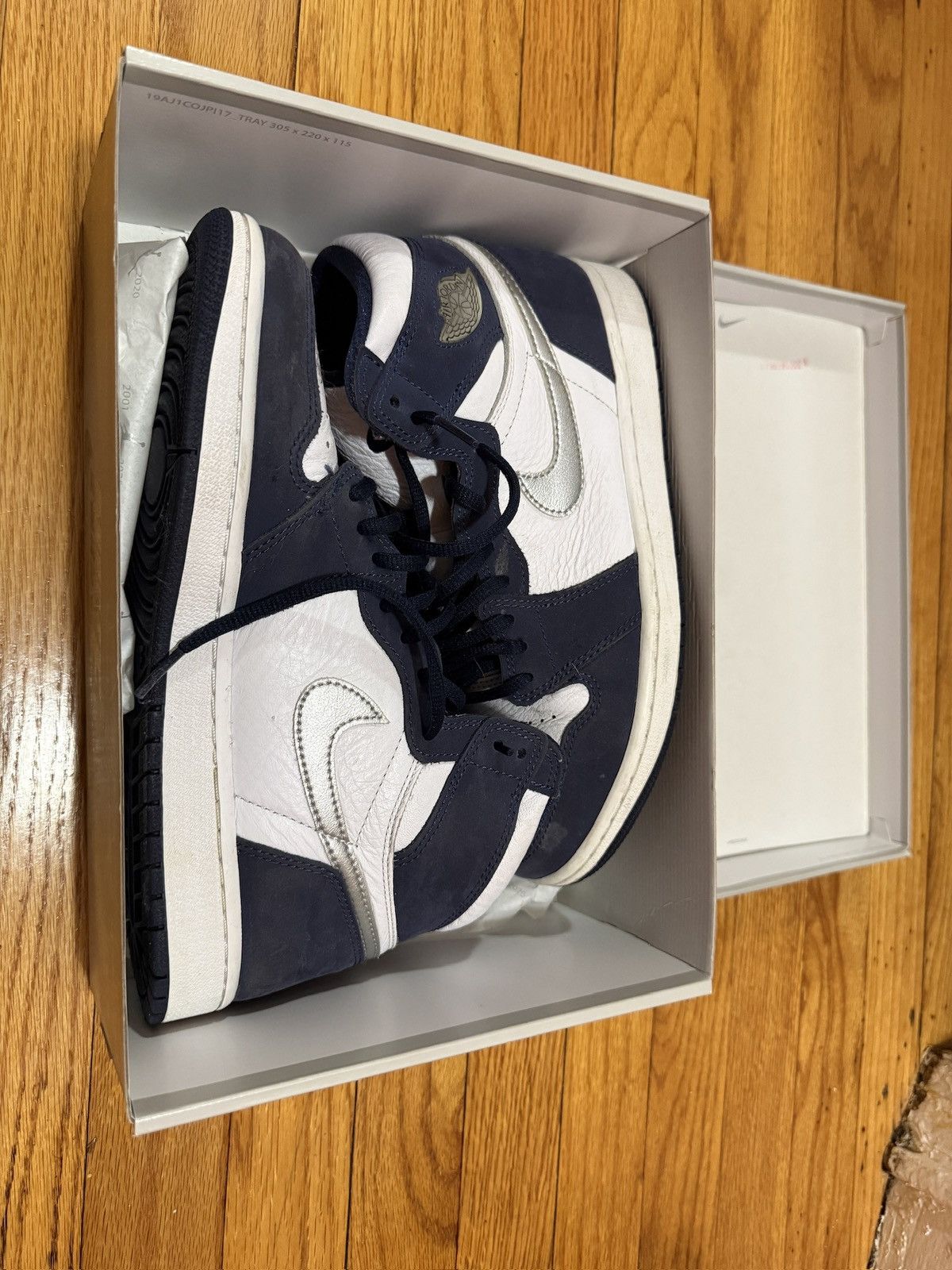 Jordan Brand Jordan 1s Size US 8.5 / EU 41-42 - 1 Thumbnail