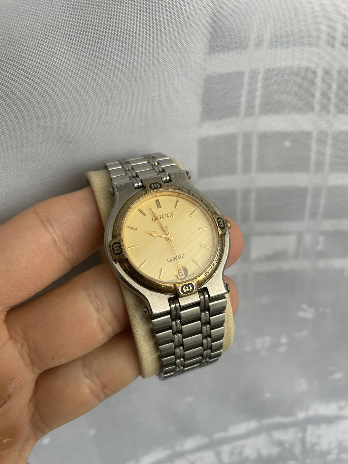 Gucci Gucci Watch 9000M Size ONE SIZE - 2 Thumbnail