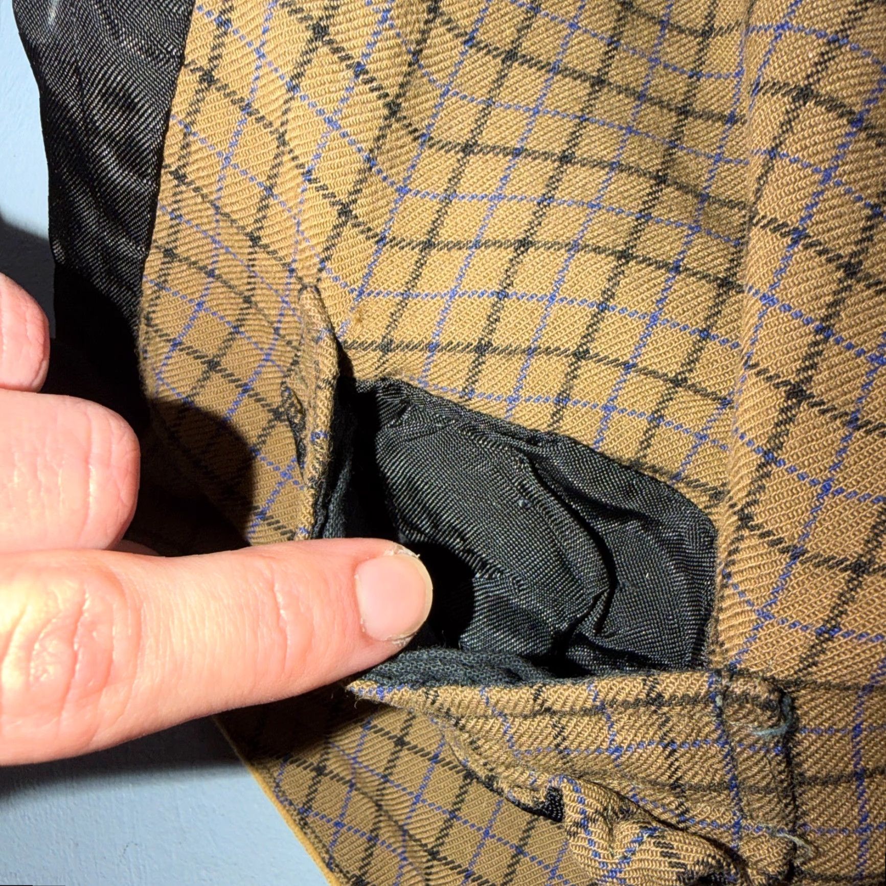 Vintage VTG Vest Mens Black Waistcoat S Wool Double Sided Plaid Buckle Back City Retro 1940s 1950s Vintage Mens Clothing Size US S / EU 44-46 / 1 - 7 Thumbnail
