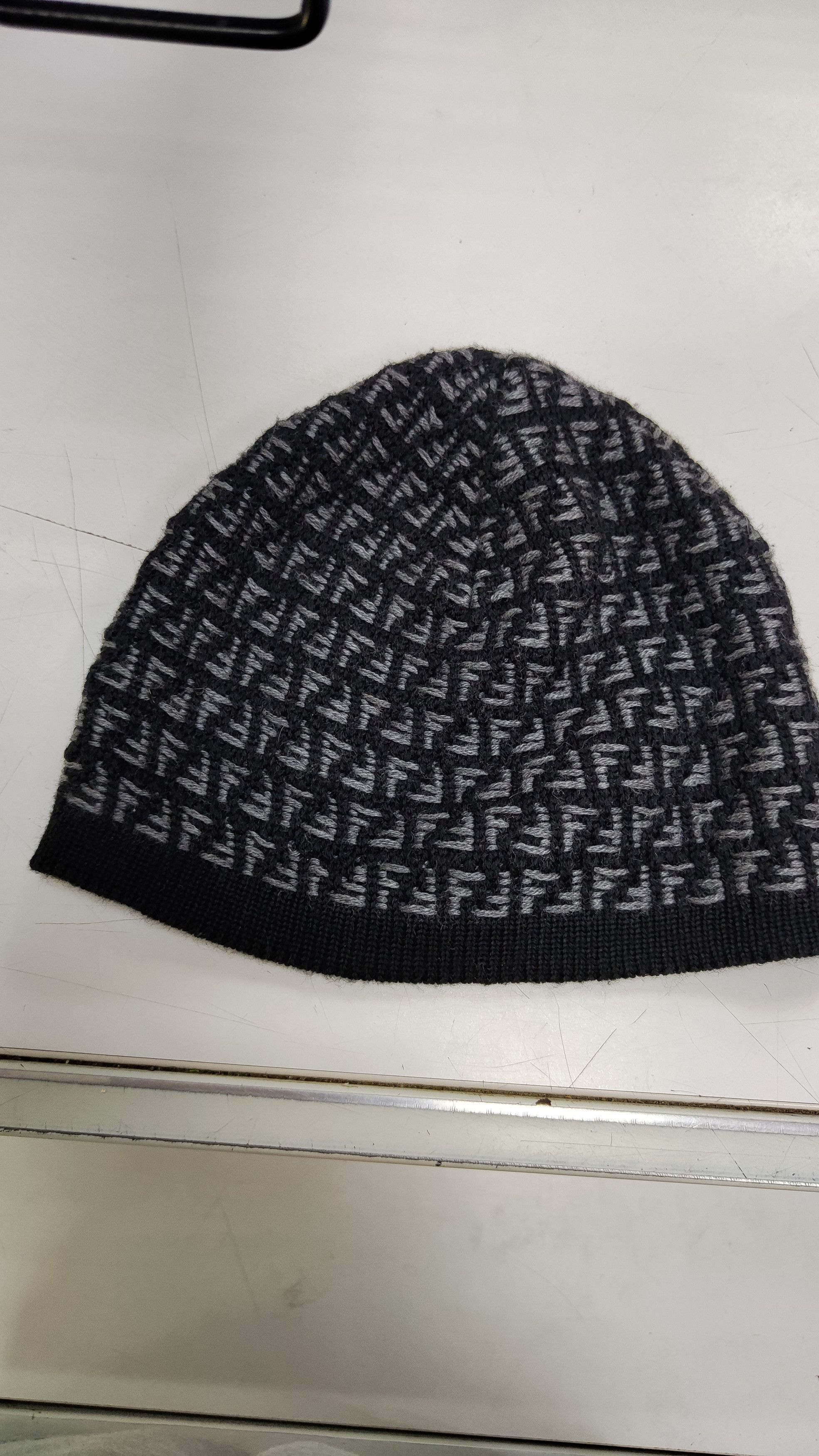 Fendi Fendi monogram Beanie Size ONE SIZE - 1 Thumbnail
