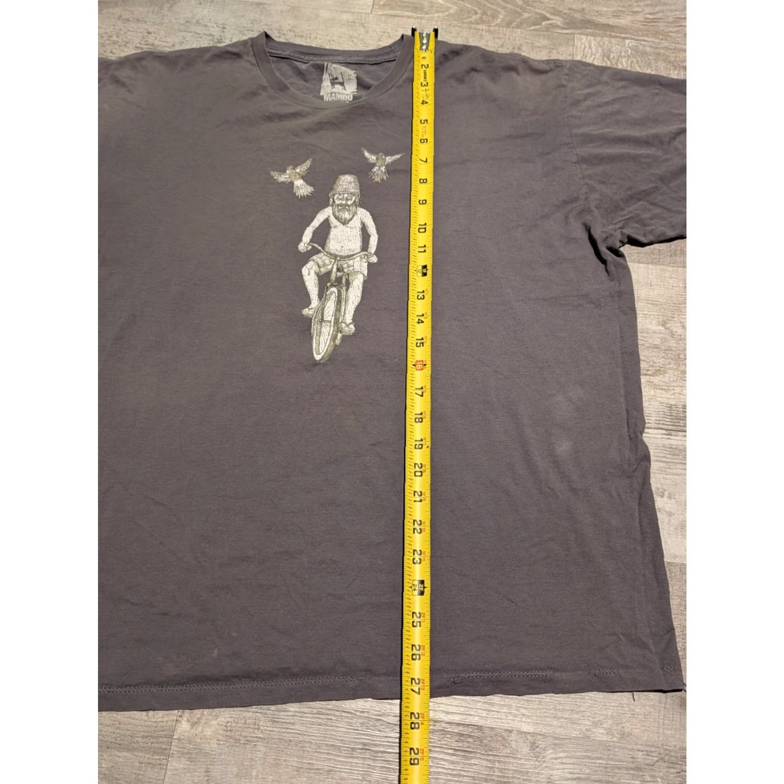 Mambo Mambo Australia Mens Tee Shirt XL Gray T-Shirt Graphic Print Distressed Rare Birds Bicycle Modern Art Shirt Mens XL Gray Mambo Australia T-Shirt Size US XL / EU 56 / 4 - 7 Thumbnail