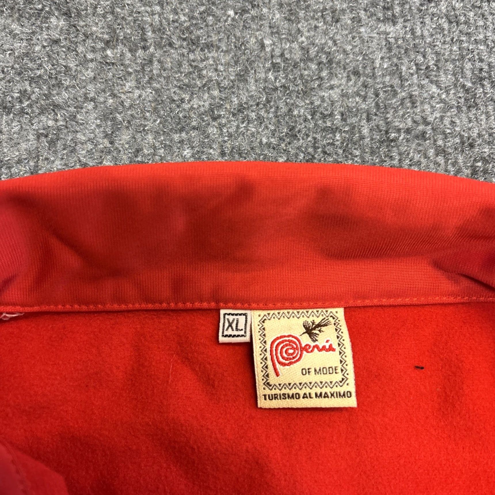 Vintage Peru Track Jacket Full Zip Men XL Red White Embroidered Tourist Travel Track Jacket Mens XL Red White Embroidered Tourist Travel Size US XL / EU 56 / 4 - 3 Thumbnail