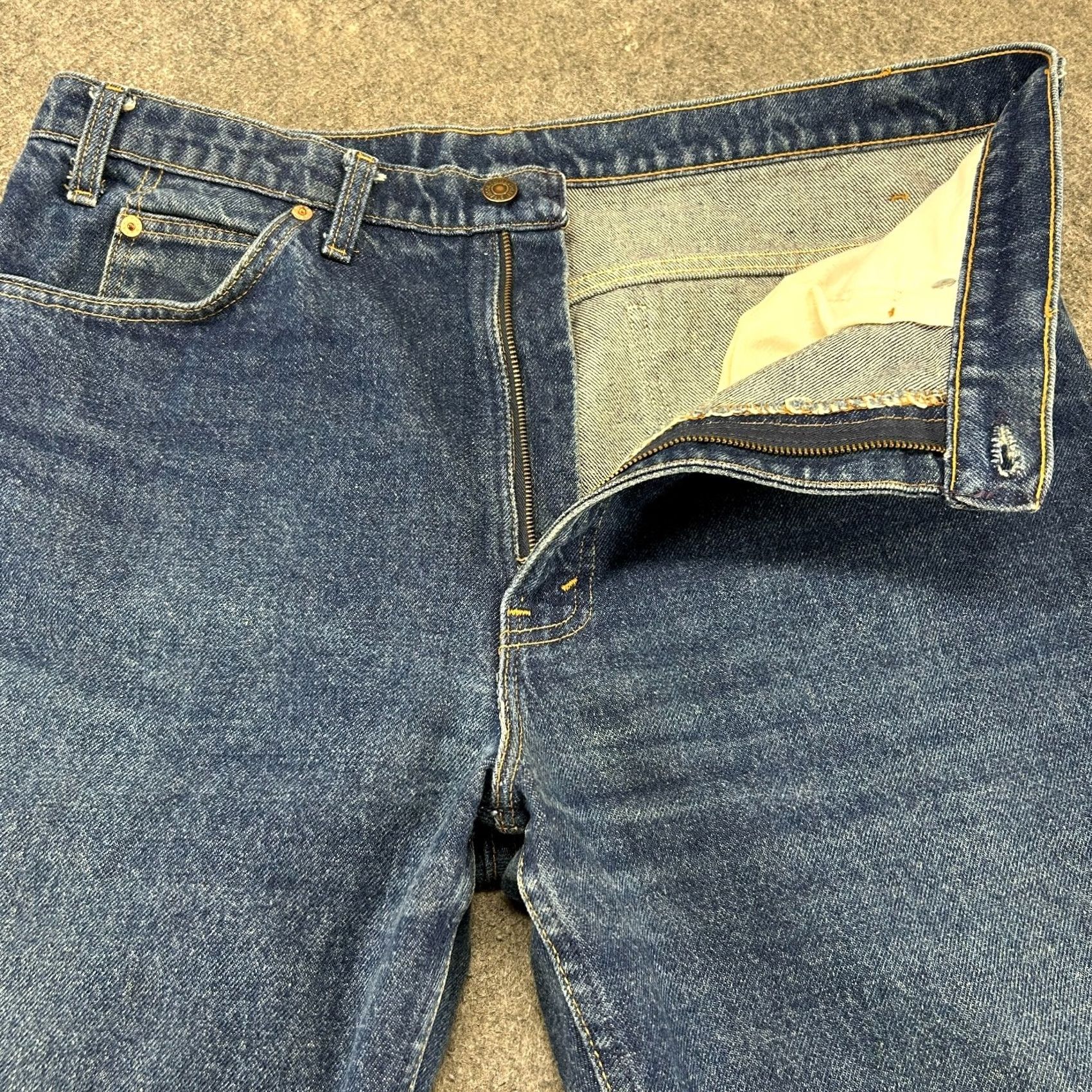 Levi's VINTAGE Levi's 517 Jeans Mens 38x32 Blue Bootcut Dark Wash Regular 90s USA Levi's 500 Series Mens Jeans Size US 38 / EU 54 - 2 Thumbnail