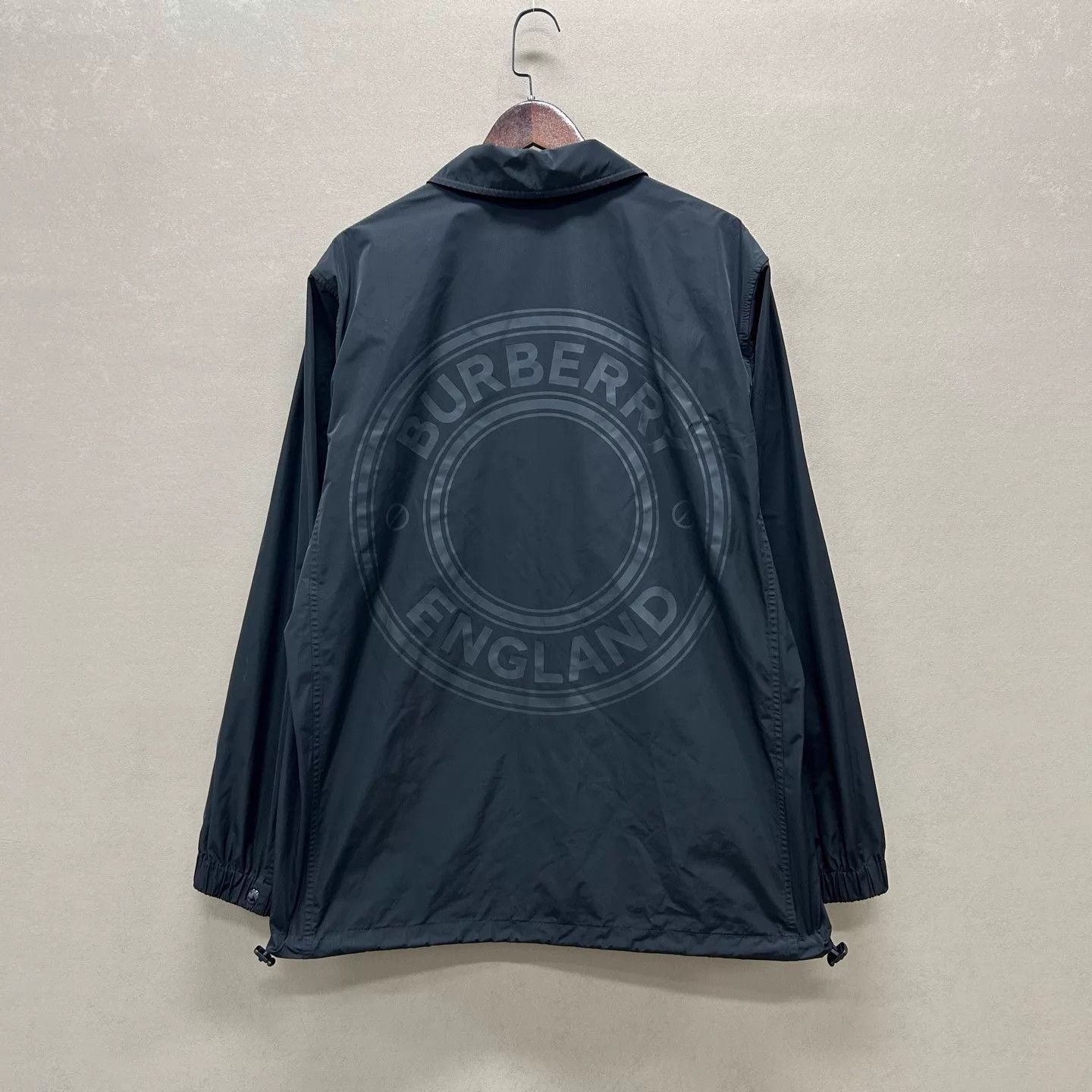 Burberry Burberry New Black Big Logo Front & Back Jacket 54 Size US L / EU 52-54 / 3 - 2 Thumbnail