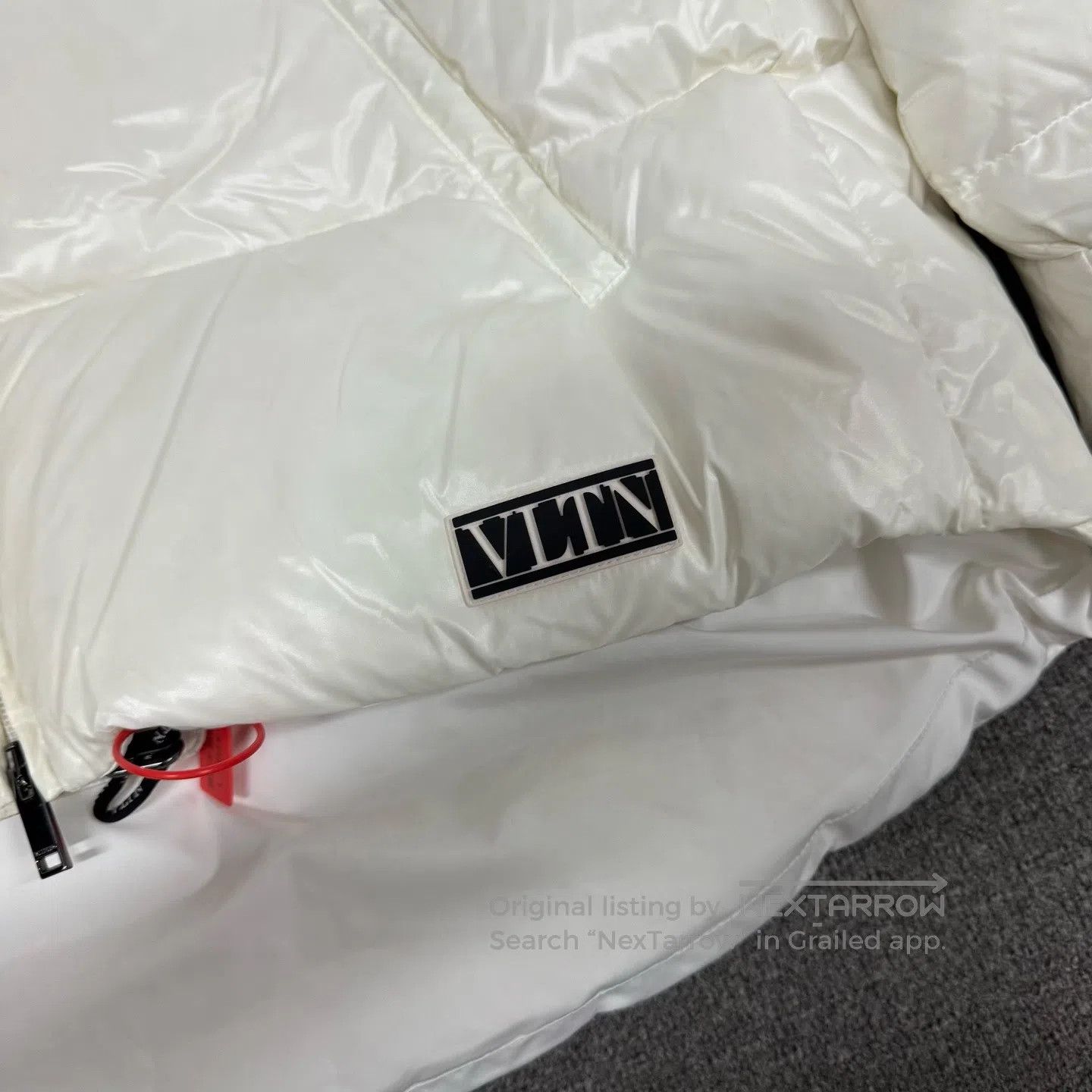 Valentino Valentino Main theme: Premium models, bread, down jackets| Size S / US 4 / IT 40 - 5 Thumbnail