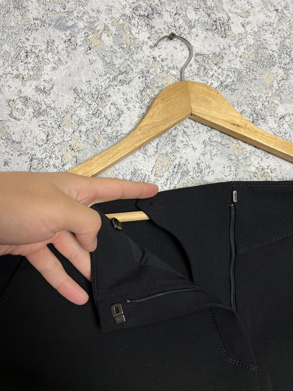 Balenciaga × Vintage Balenciaga Knee-length Skirt Black Size 42 Size 28" / US 6 / IT 42 - 7 Thumbnail