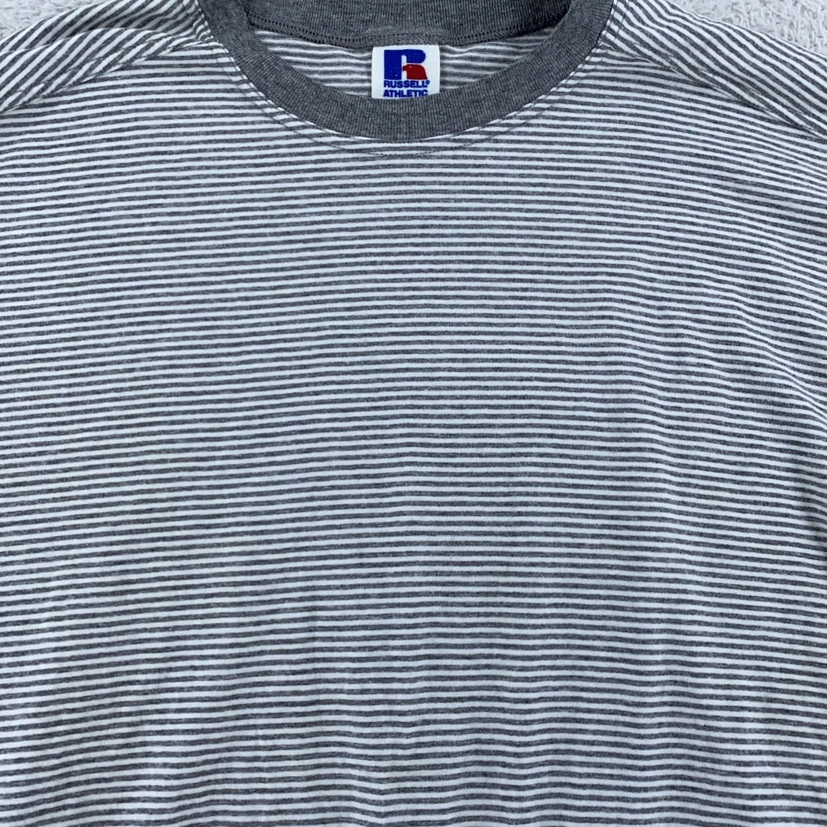 Russell Athletic VINTAGE Russell Athletic Shirt Mens L Gray White Stripe Crewneck 90s USA Size US L / EU 52-54 / 3 - 2 Thumbnail