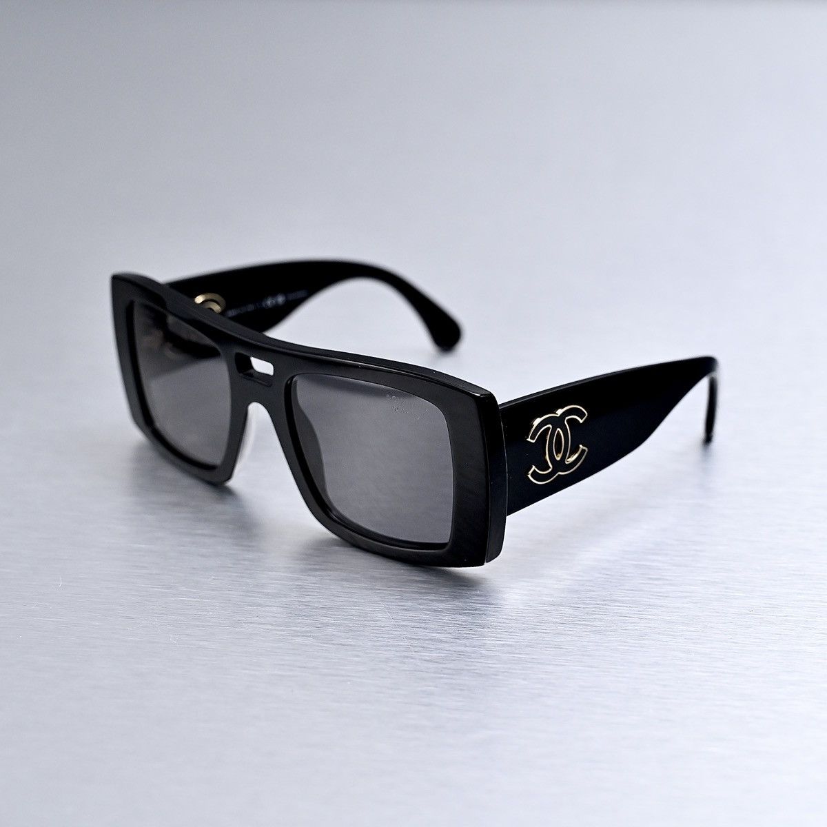 Chanel CHANEL 0CH5539 C622T8 SUNGLASSES Size ONE SIZE - 1 Thumbnail