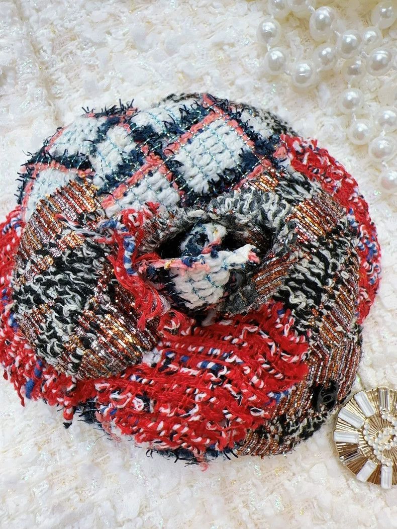 Chanel Chanel 19p Tweed Camellia Brooch Size ONE SIZE - 3 Thumbnail