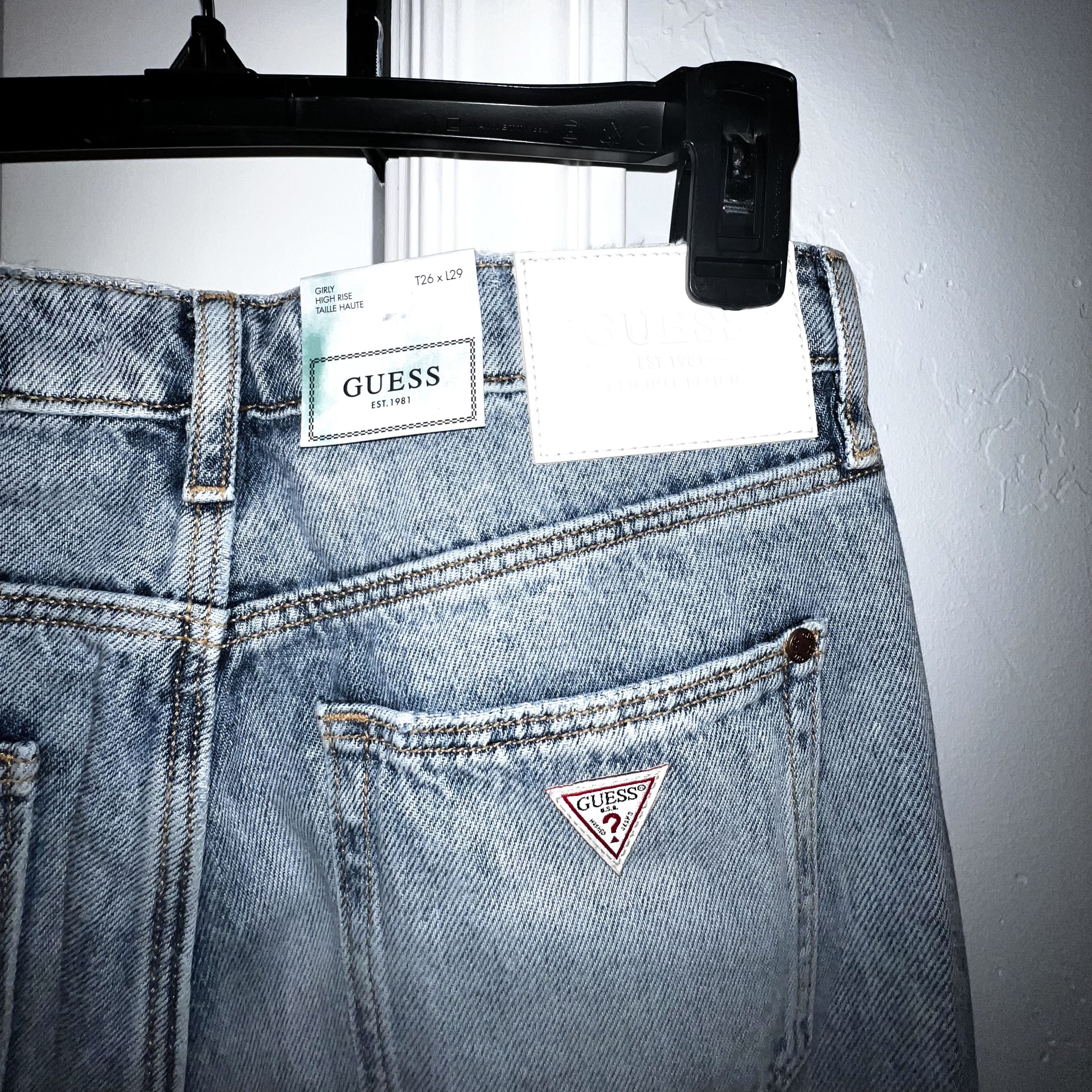 Guess NWT Guess High-Waist Distressed Jeans - 26 Size 26" / US 2 / IT 38 - 10 Thumbnail