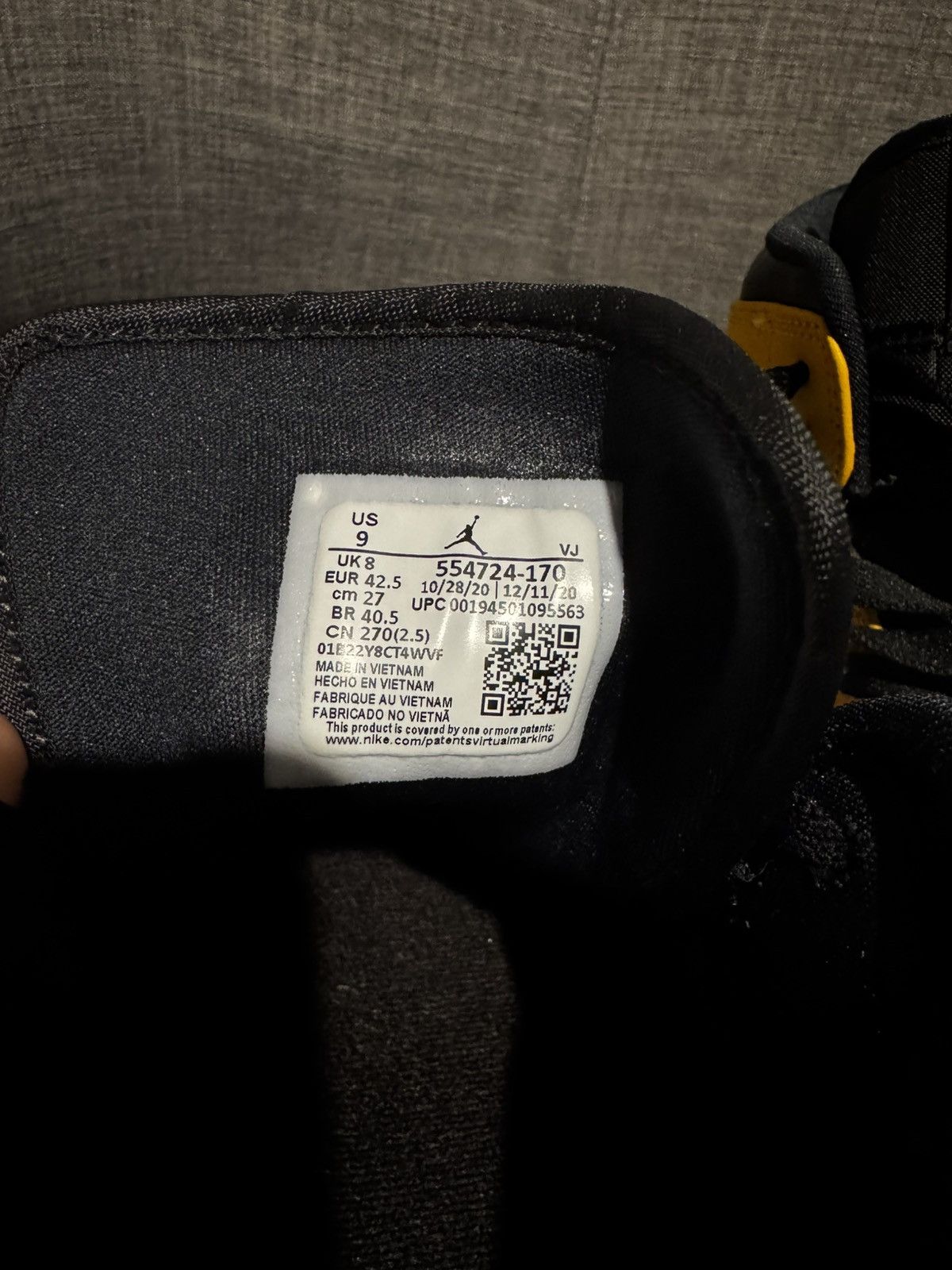 Jordan Brand Air Jordan 1 Mid Size US 9 / EU 42 - 6 Thumbnail