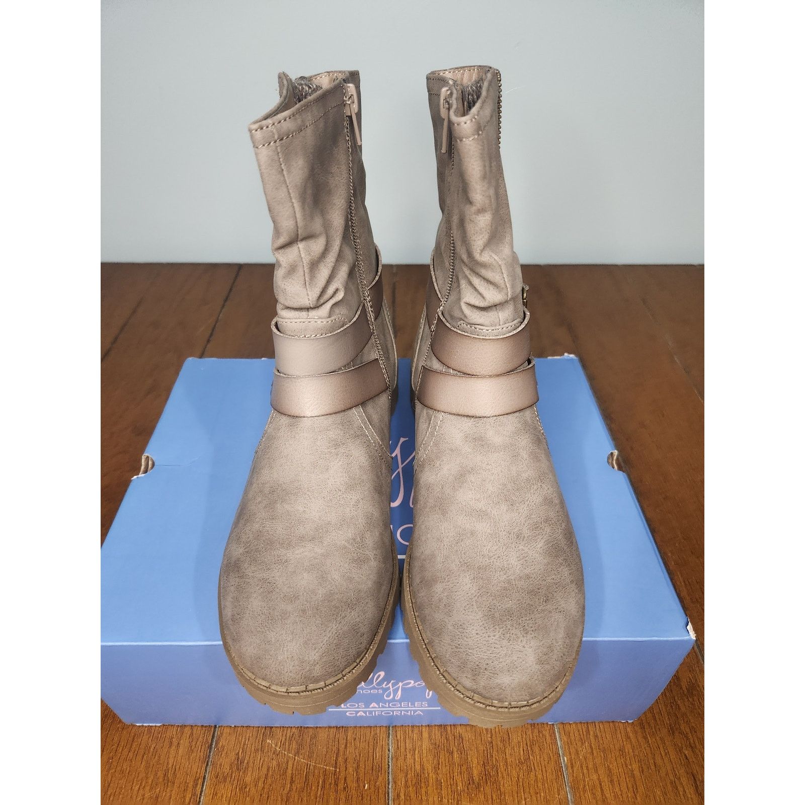 Other JellyPop Spring Taupe Distress Boots 8.5W (SM 250) New Size US 8.5 / IT 38.5 - 3 Thumbnail