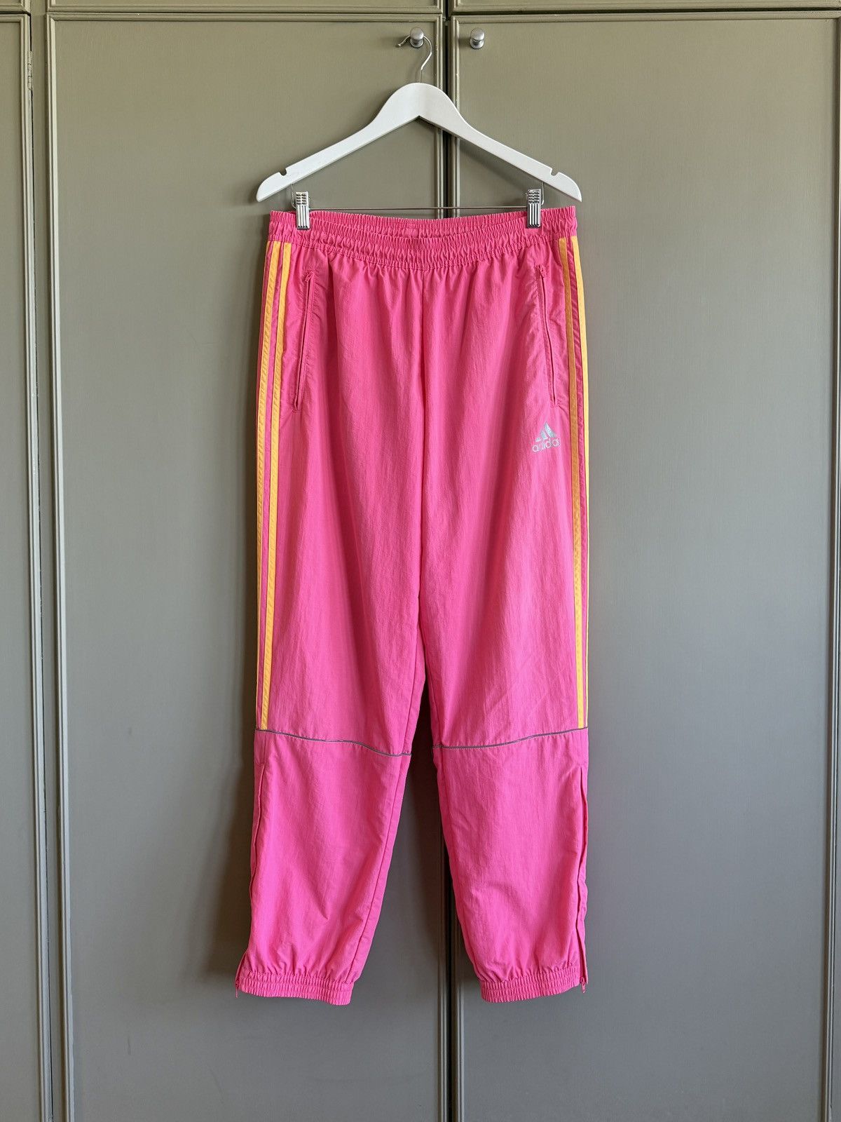 Adidas × Gosha Rubchinskiy SS 2018 Hi Vis Pink Track Pants Rare Size US 34 / EU 50 - 2 Thumbnail