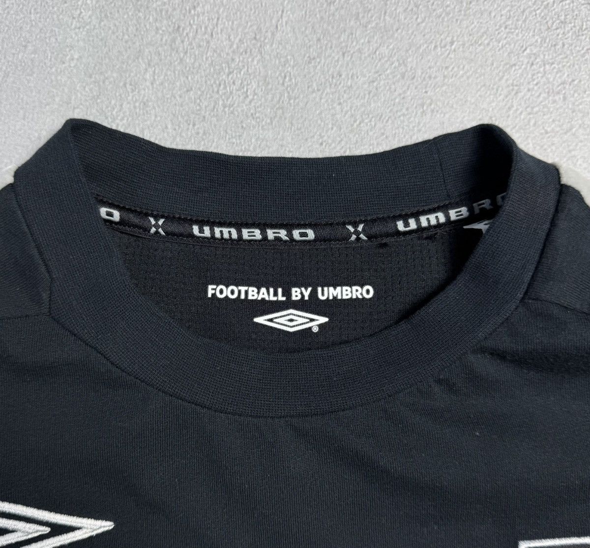 Umbro Hull City 2007 2008 Training Shirt Soccer Jersey Umbro Size US S / EU 44-46 / 1 - 9 Thumbnail