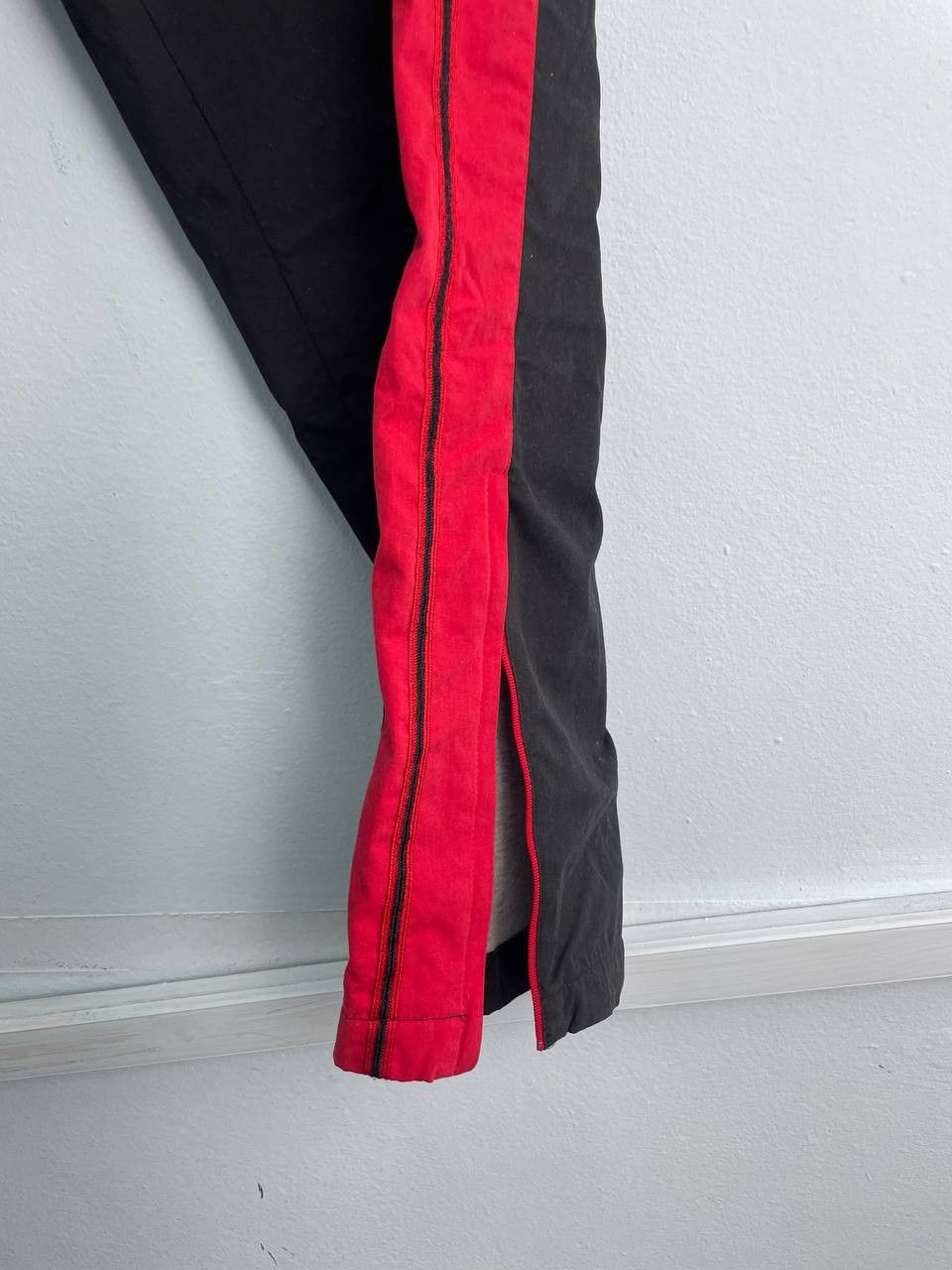 Jordan Brand × Nike 90s Vintage Nike Jordan Rare Tracksuit Pants Black / Red Size US 32 / EU 48 - 7 Thumbnail