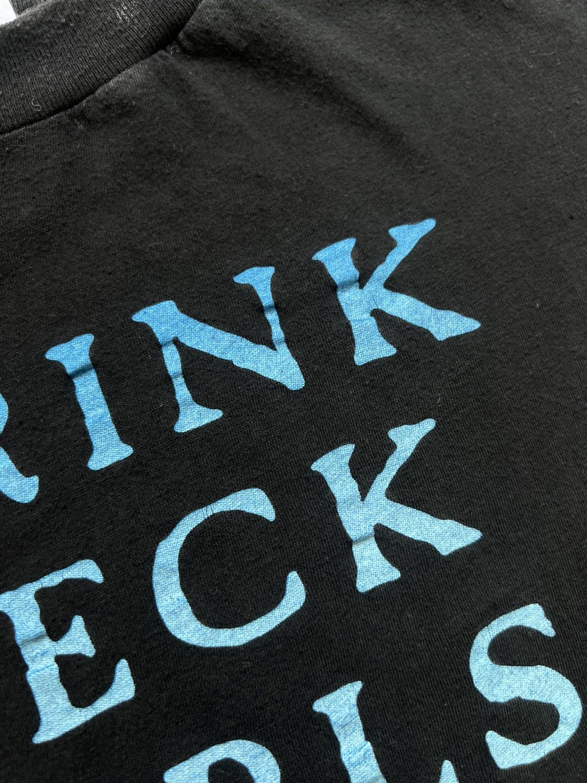 Vintage Vintage 90s Father Ted Drink Feck Girls Arse T-shirt Size US XL / EU 56 / 4 - 9 Thumbnail