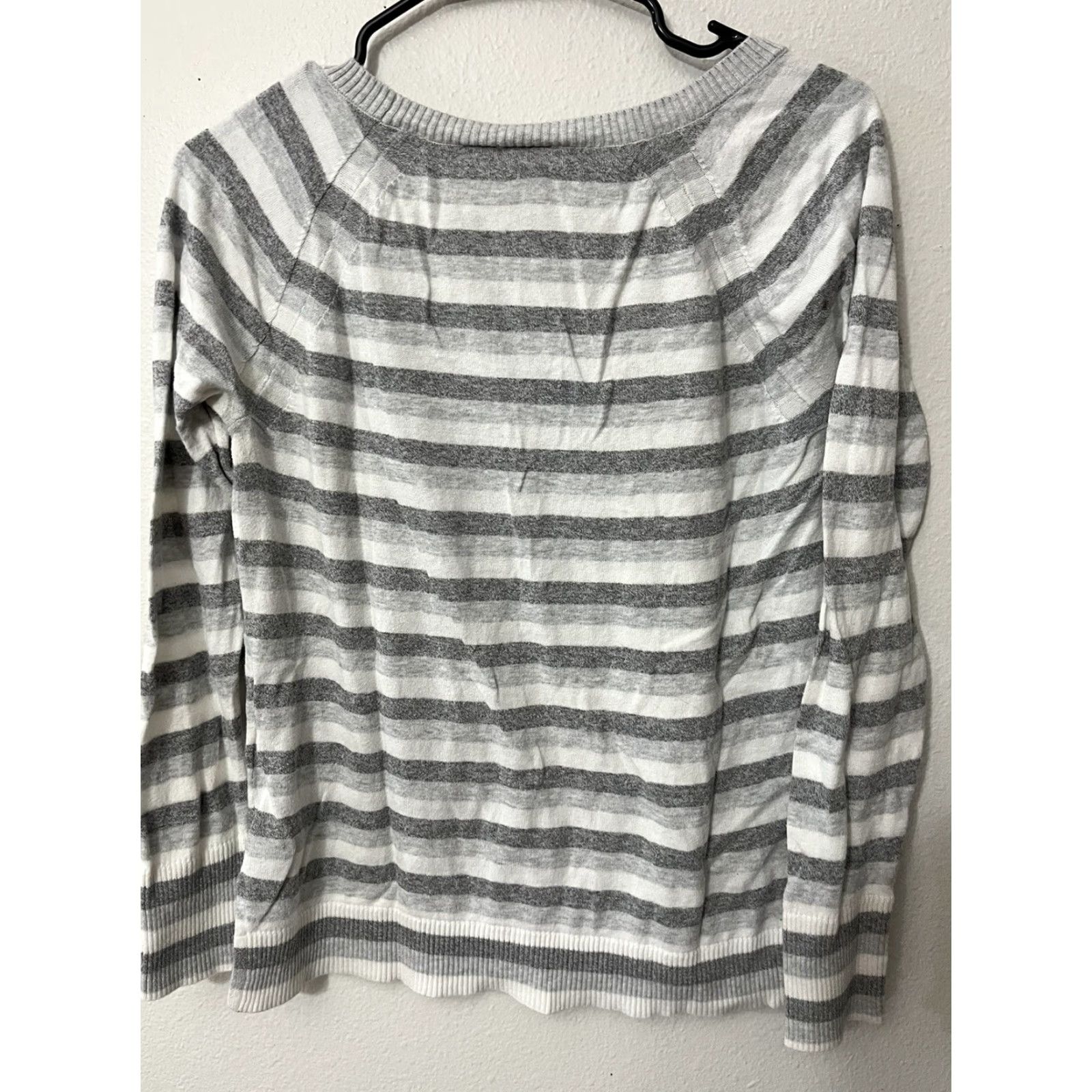 Gap Gap Shirt Womens Small Long Sleeve Striped PullOver Scooped Neck Cotton Knit Gray White - Regular Fit, Basic T-Shirt, Gap Brand, Ladies Size S / US 4 / IT 40 - 2 Thumbnail