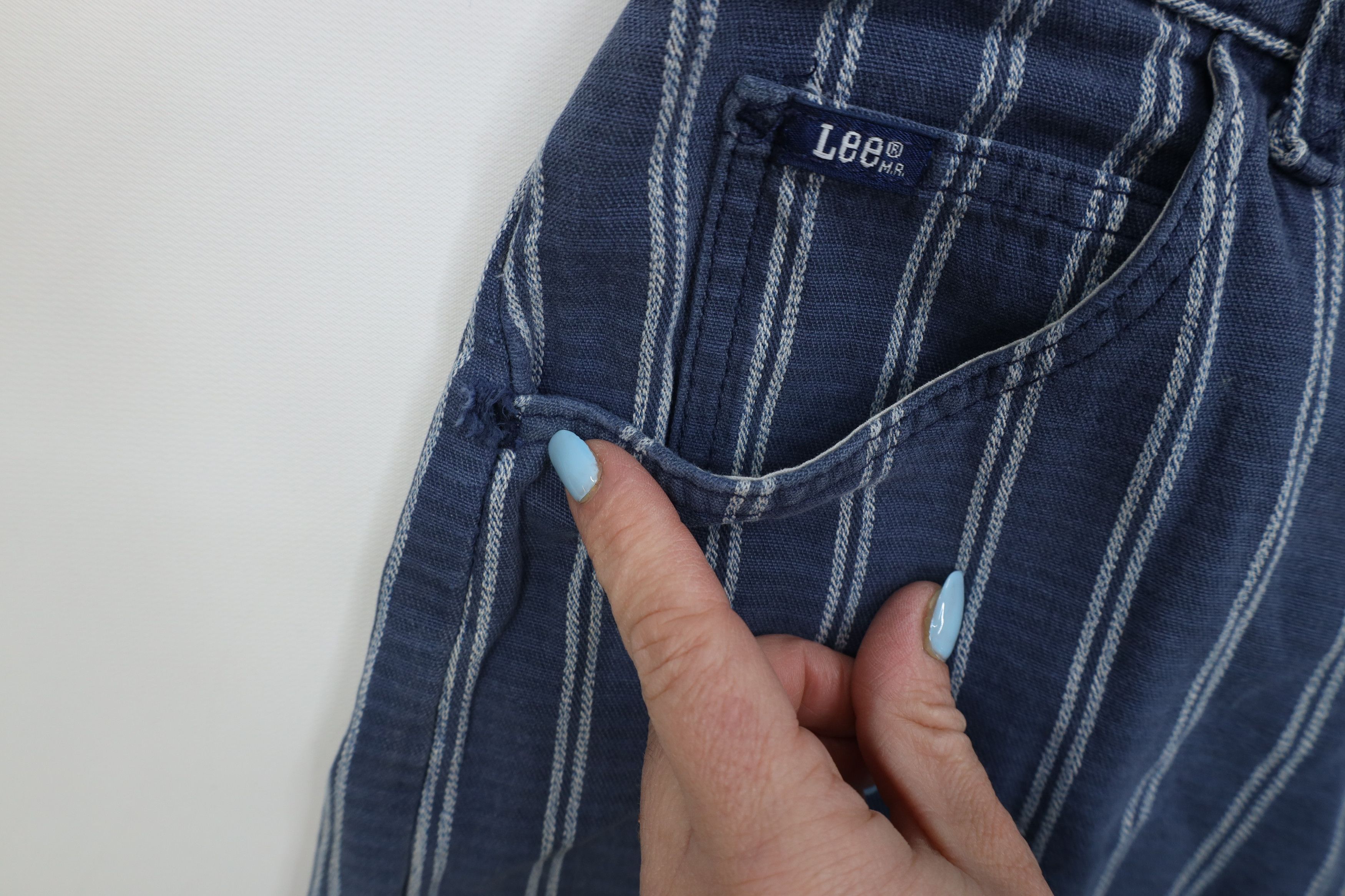Lee Vintage 90s Lee Striped Above Knee Denim Jean Shorts Blue Size US 34 / EU 50 - 8 Thumbnail