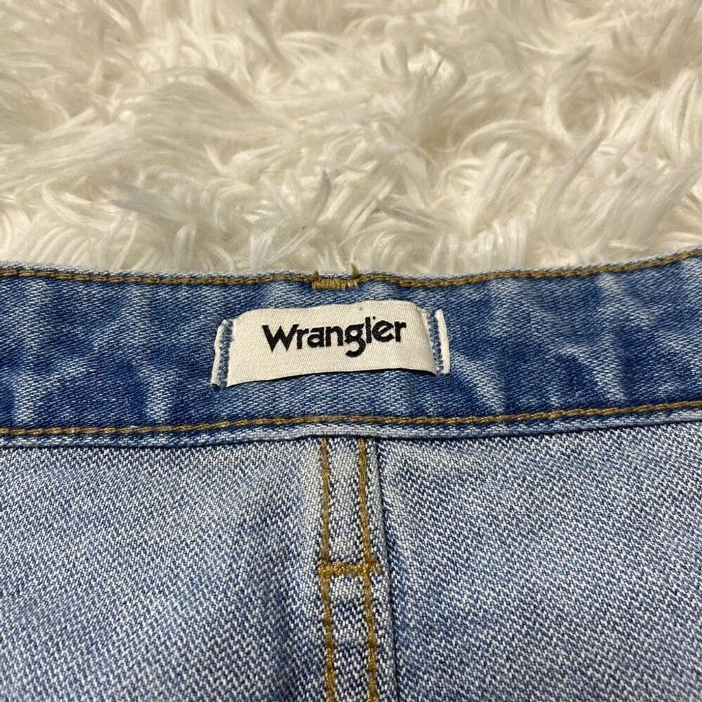 Wrangler Wrangler Wrock High Rise Kicked Flare Jean Raw Hem 35x27 NEW Size 35" - 2 Thumbnail