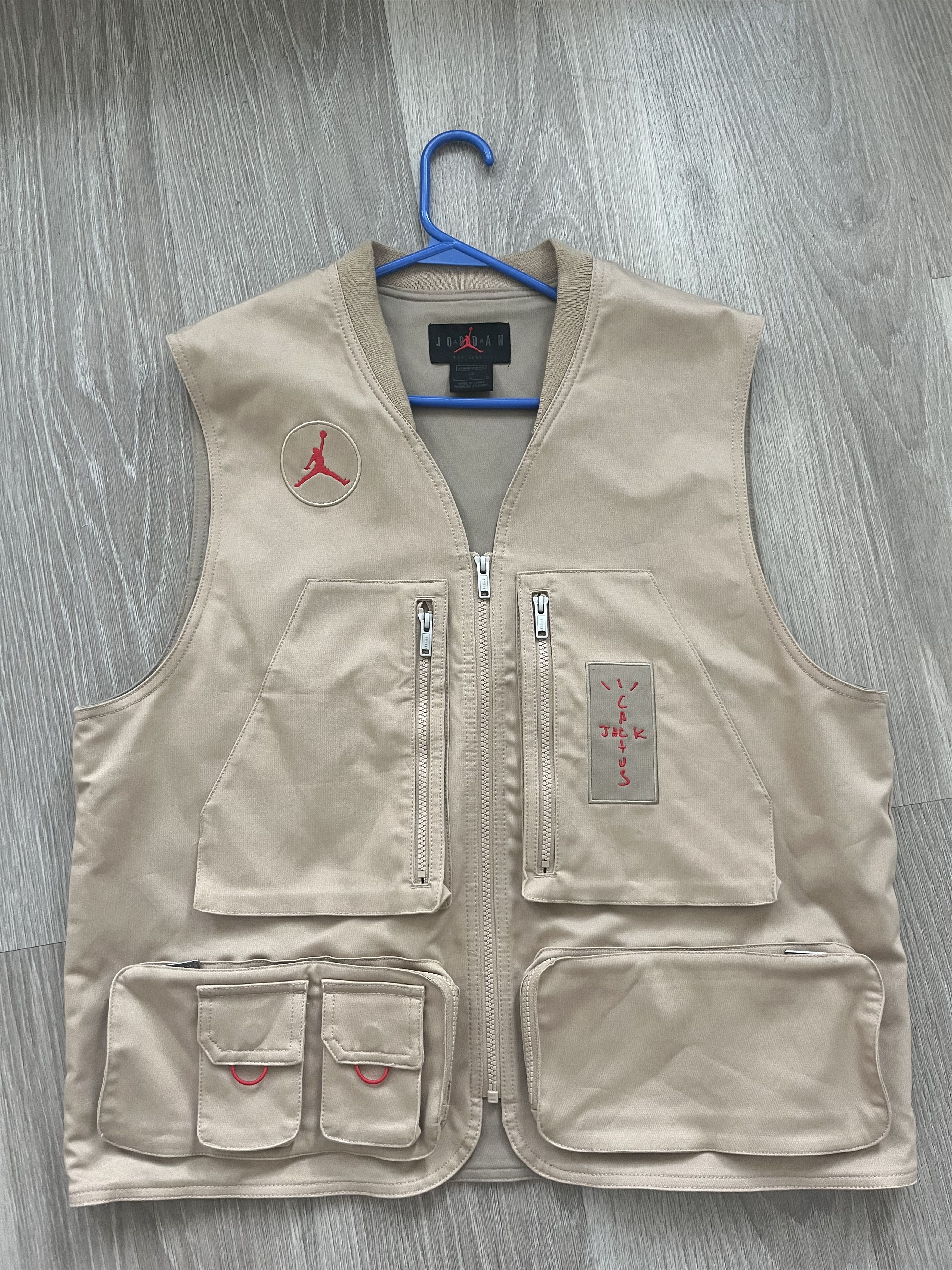 Jordan Brand × Travis Scott Cactus Jack x Jordan Utility Vest Size US L / EU 52-54 / 3 - 1 Thumbnail