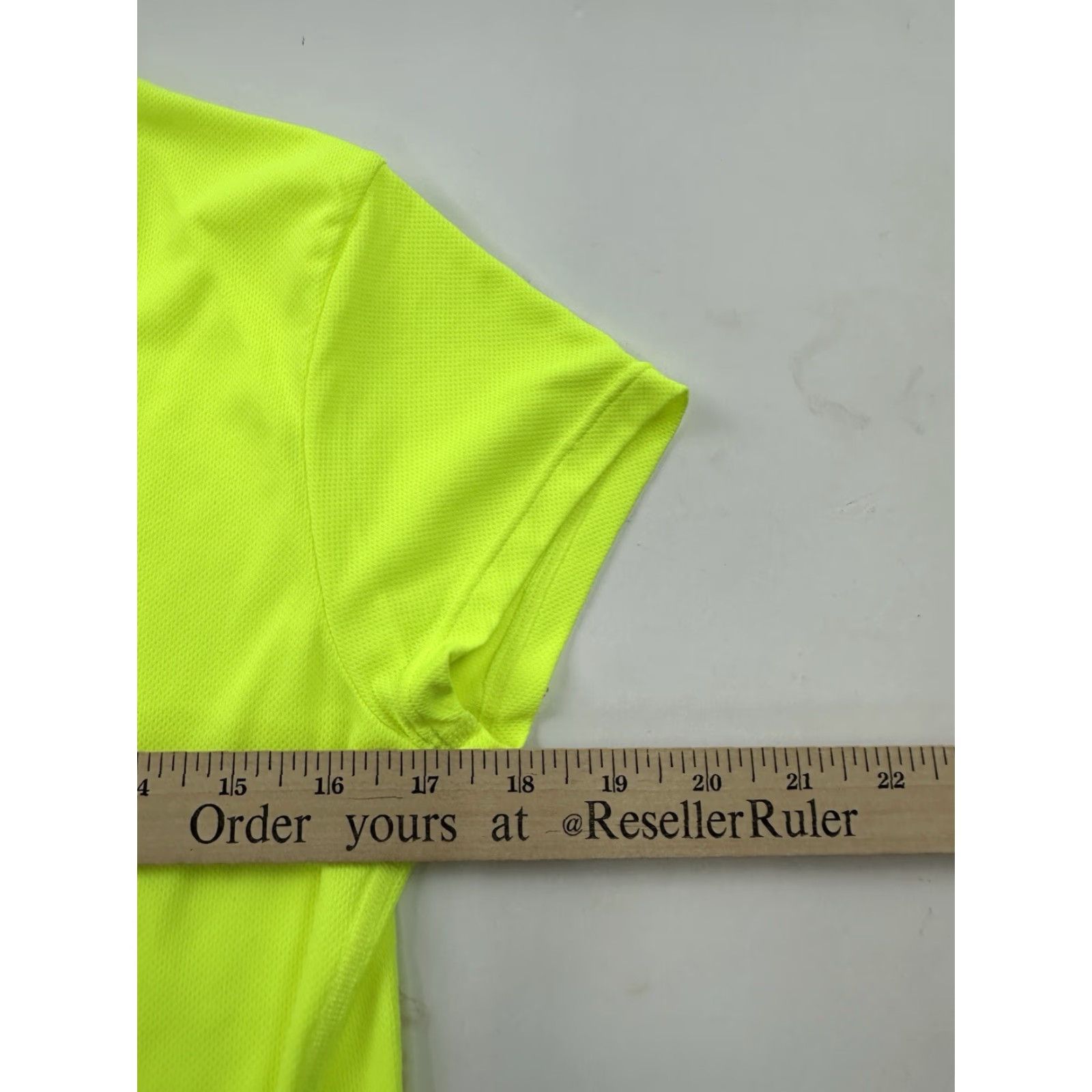 Nike Nike Shirt Womens Medium Yellow Short Sleeve Hood To Coast Relay 2022 Size M / US 6-8 / IT 42-44 - 8 Thumbnail