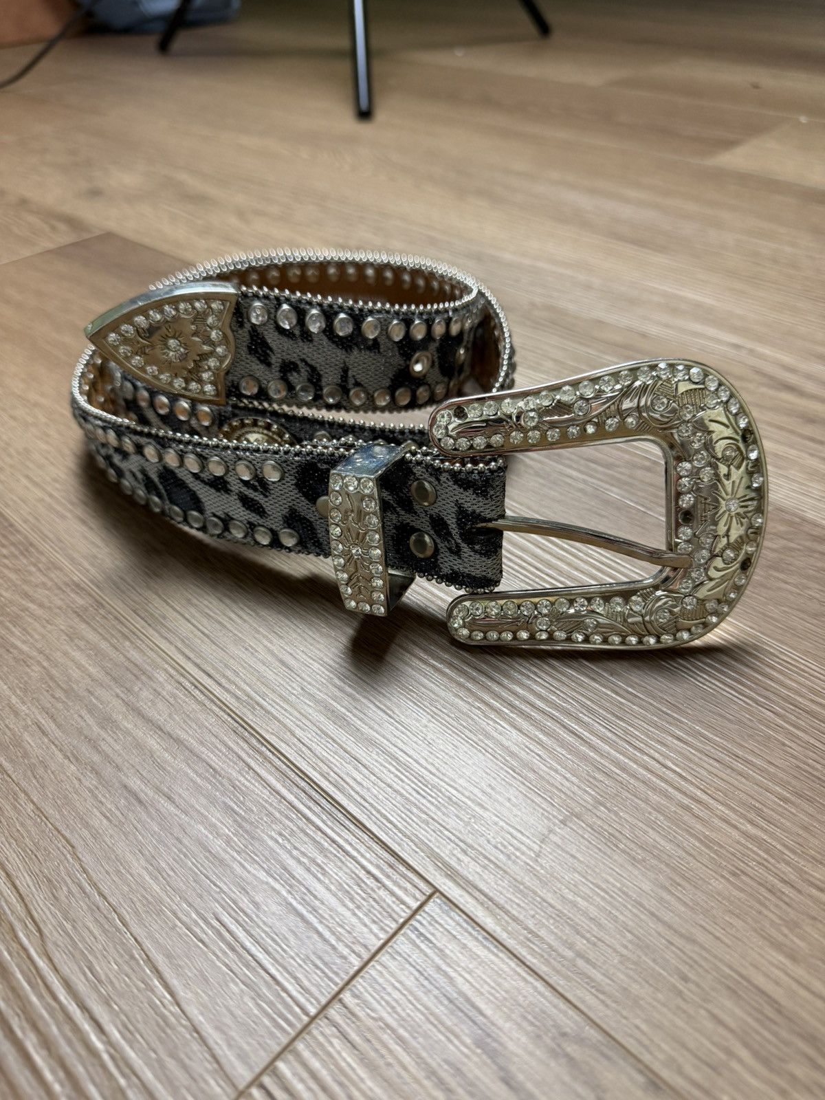 Other Blazin Roxx Grey Leopard Print Belt Conchos And Rhinestones Size ONE SIZE - 2 Thumbnail
