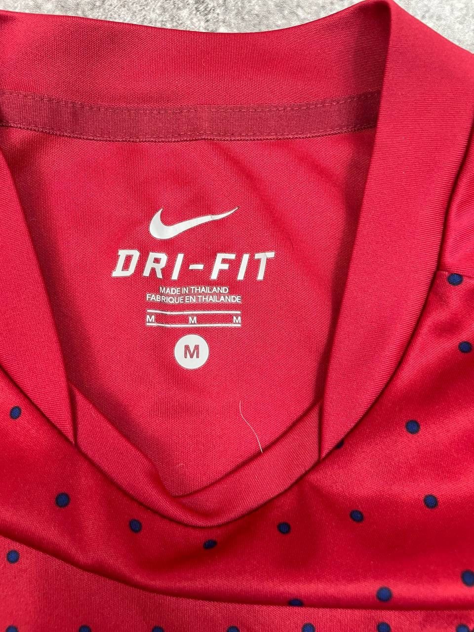Nike Nike FC Barcelona Training Football 2011/22 Red Jersey Men Size US M / EU 48-50 / 2 - 5 Thumbnail