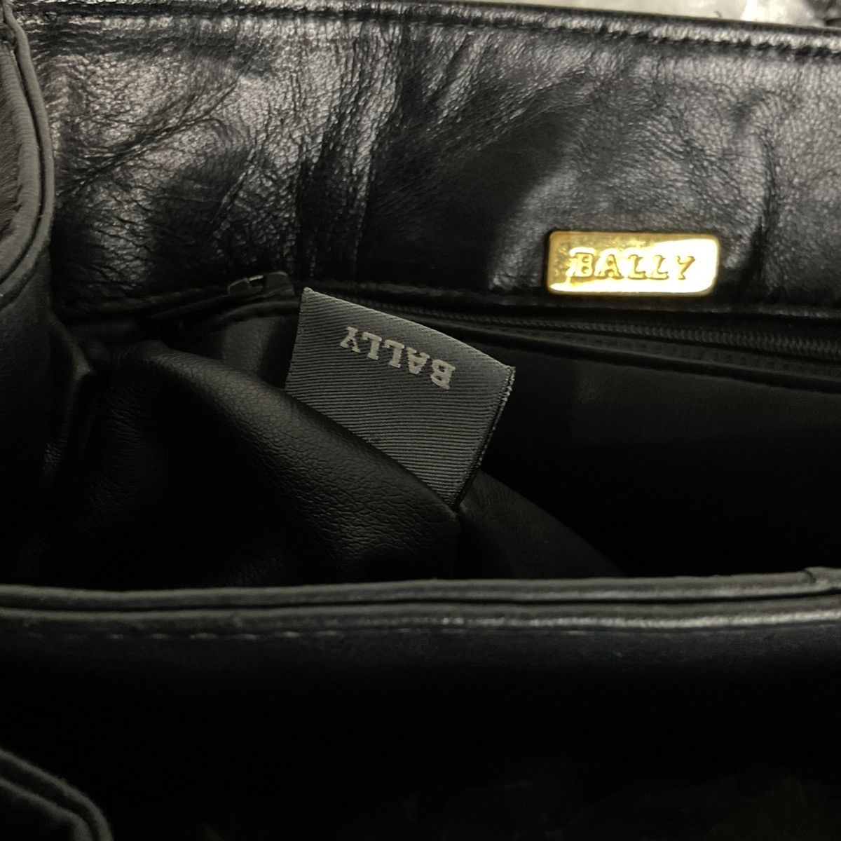 Bally Bally Quilted Top-Handle Bag in Very Good Condition Size ONE SIZE - 9 Thumbnail