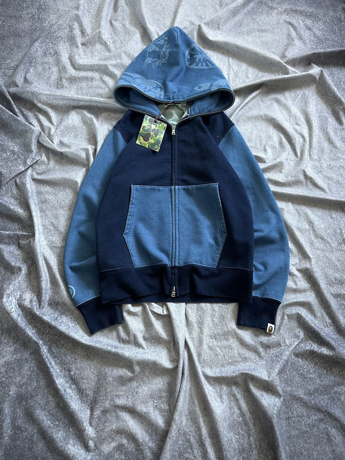 Bape Bape Indigo Tiger Shark Full Zip Hoodie Size US S / EU 44-46 / 1 - 1 Thumbnail