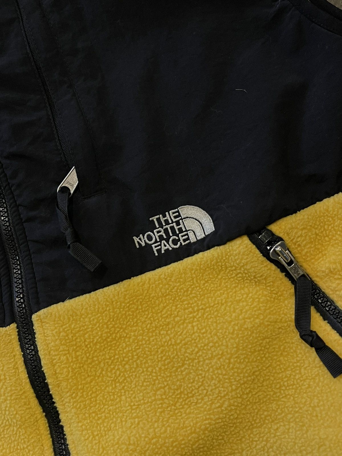 The North Face Vintage TNF The North Face Yellow Fleece Denali Vest Size US S / EU 44-46 / 1 - 2 Thumbnail