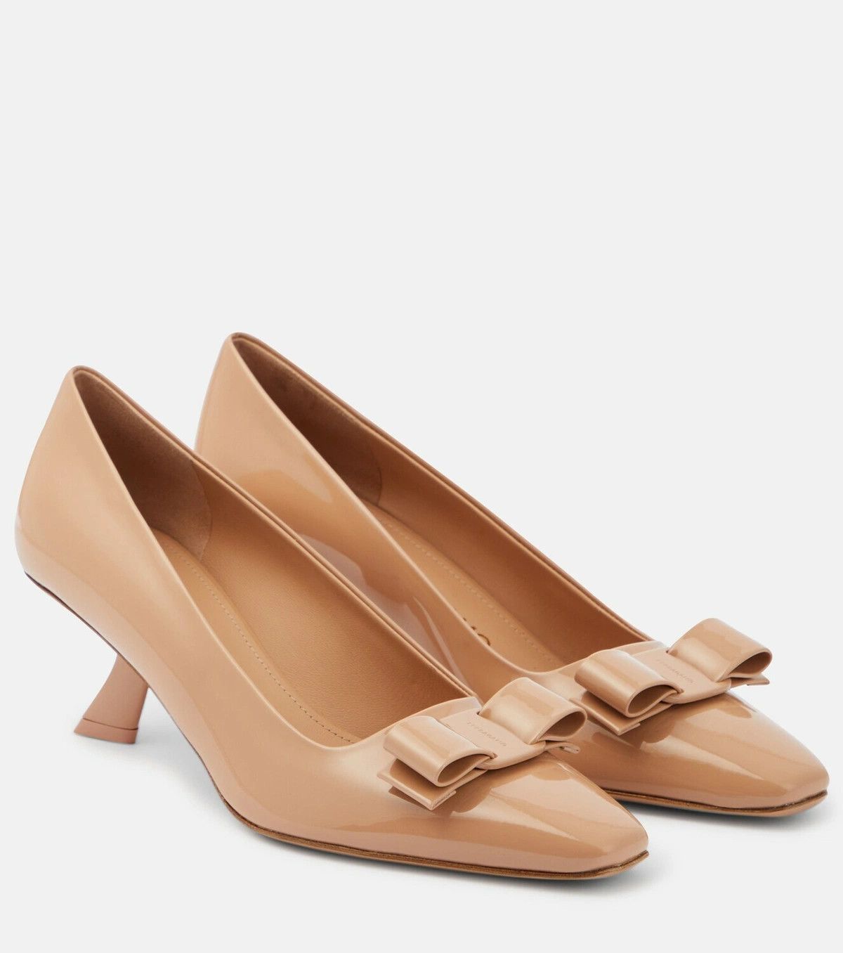 Salvatore Ferragamo o1s1rm0924 Vara Bow Pumps in Light Brown Size US 6.5 / IT 36.5 - 2 Thumbnail