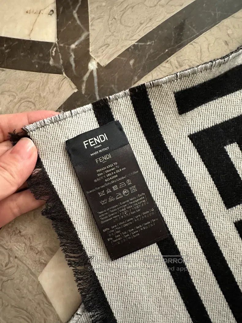 Fendi Fendi Black and White Monogram Scarf Size ONE SIZE - 4 Thumbnail