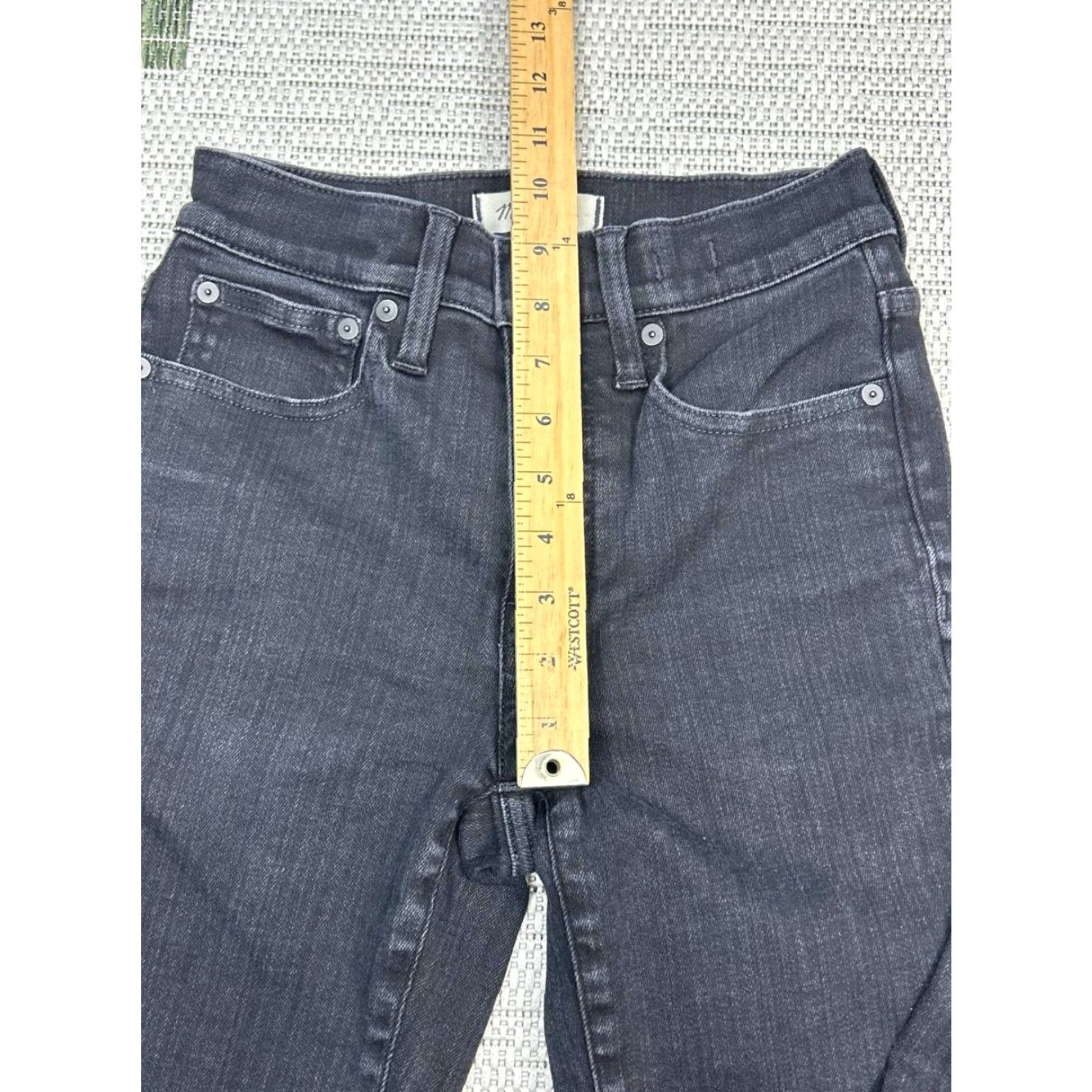 Madewell MADewell Kick Out Cropped Jeans Womens 25 Black Denim Midi Rise 24x26 City Preppy Cotton Polyester Elastane Jeans Women Size 42" / US 20 - 4 Thumbnail