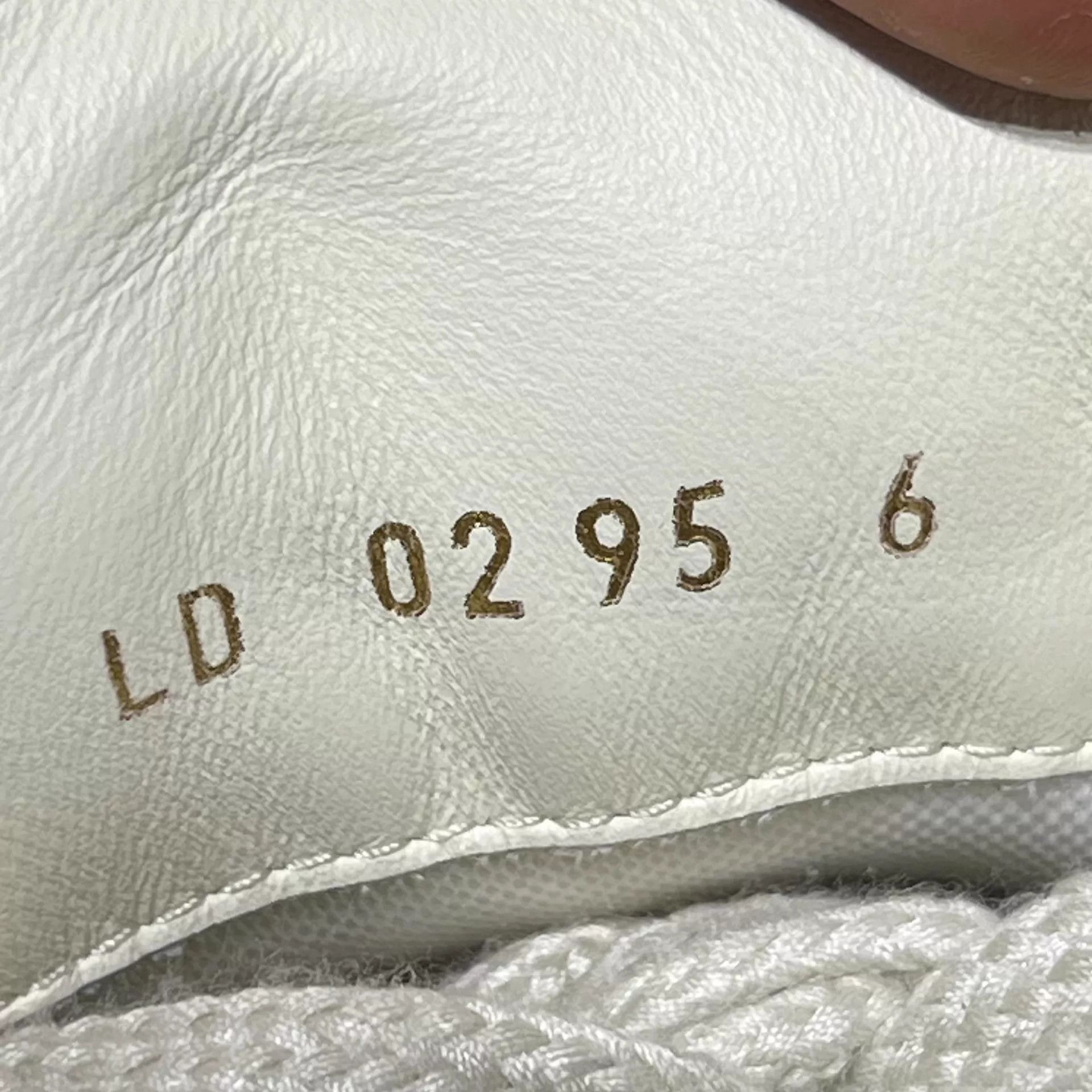 Louis Vuitton LV Tilted Brown Suede Sneakers UK6 EU40 Size US 7 / EU 40 - 8 Thumbnail