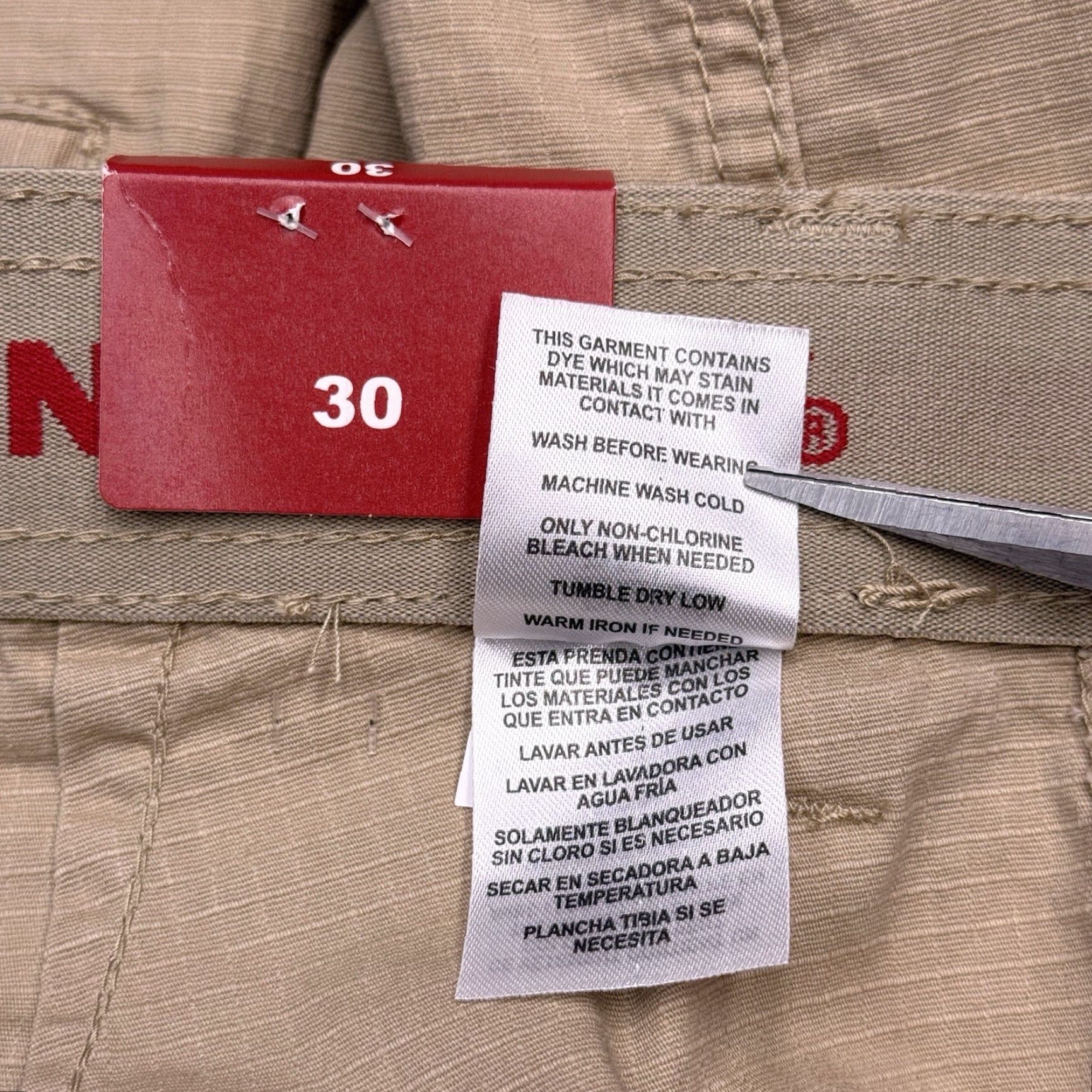 Vintage **Union Bay Stretch Mid Rise Cargo Shorts Mens Tan 30 Inseam** User: **Union Bay Stretch Mid Rise Cargo Shorts Mens Tan 30 Inseam** Size US 30 / EU 46 - 5 Thumbnail