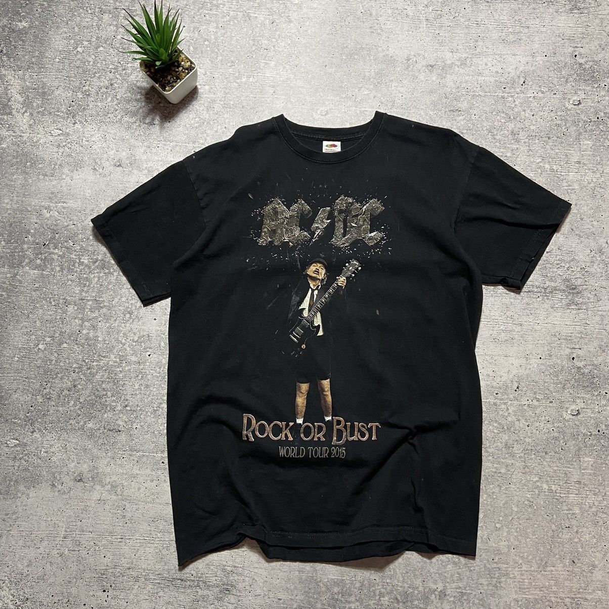AC/DC × Band Tees × Vintage 📌 Vintage 2015 AC/DC tour T-Shirt Size US L / EU 52-54 / 3 - 1 Thumbnail