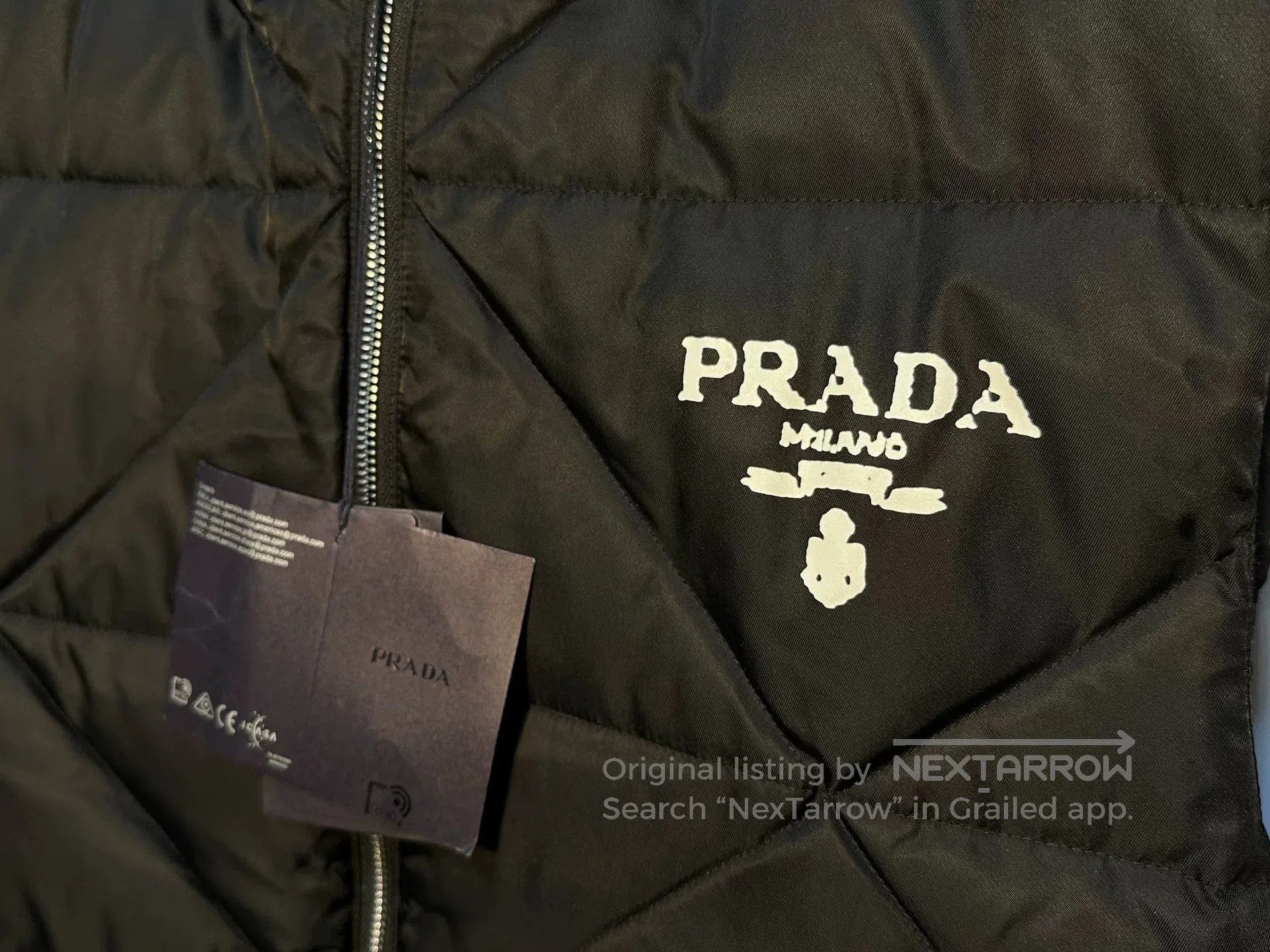 Prada Prada Men's Hooded Puffer Vest. Size US S / EU 44-46 / 1 - 3 Thumbnail