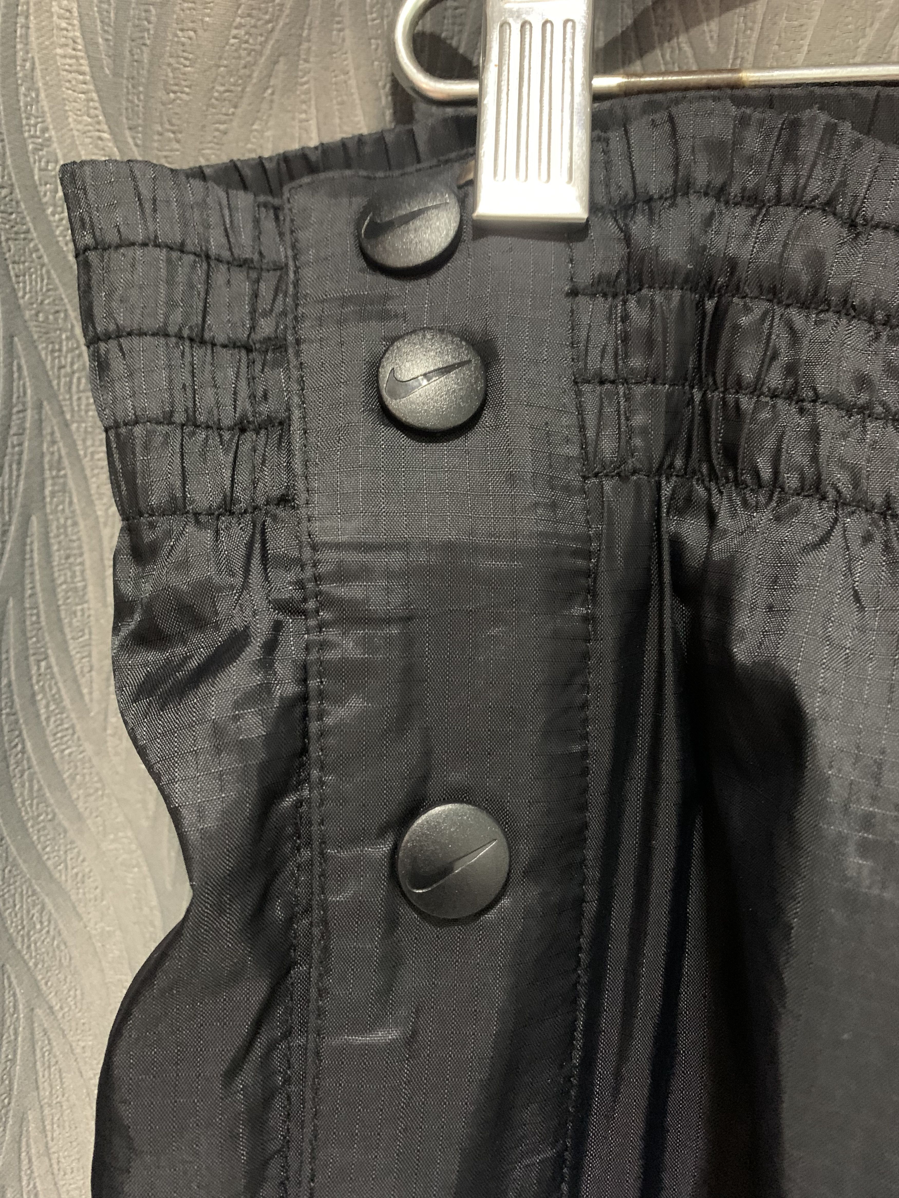 Nike Vintage Nike Swoosh Tearaway Baggy Nylon Track Pants 90s Size US 34 / EU 50 - 6 Thumbnail