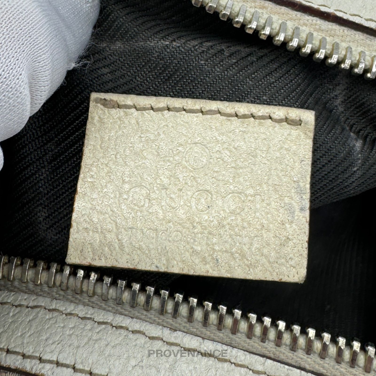 Gucci 🔴 Gucci Cosmetic Pouch - Powder Pink GG Canvas Heart Size ONE SIZE - 10 Thumbnail
