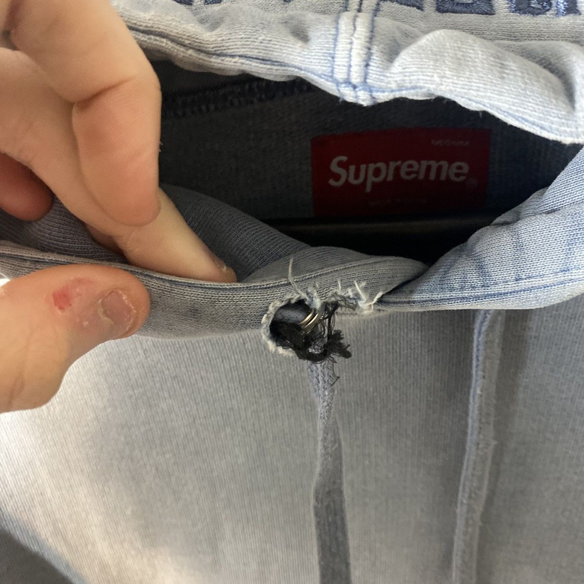Supreme Supreme Hoodie Basic M Size Size US M / EU 48-50 / 2 - 7 Thumbnail